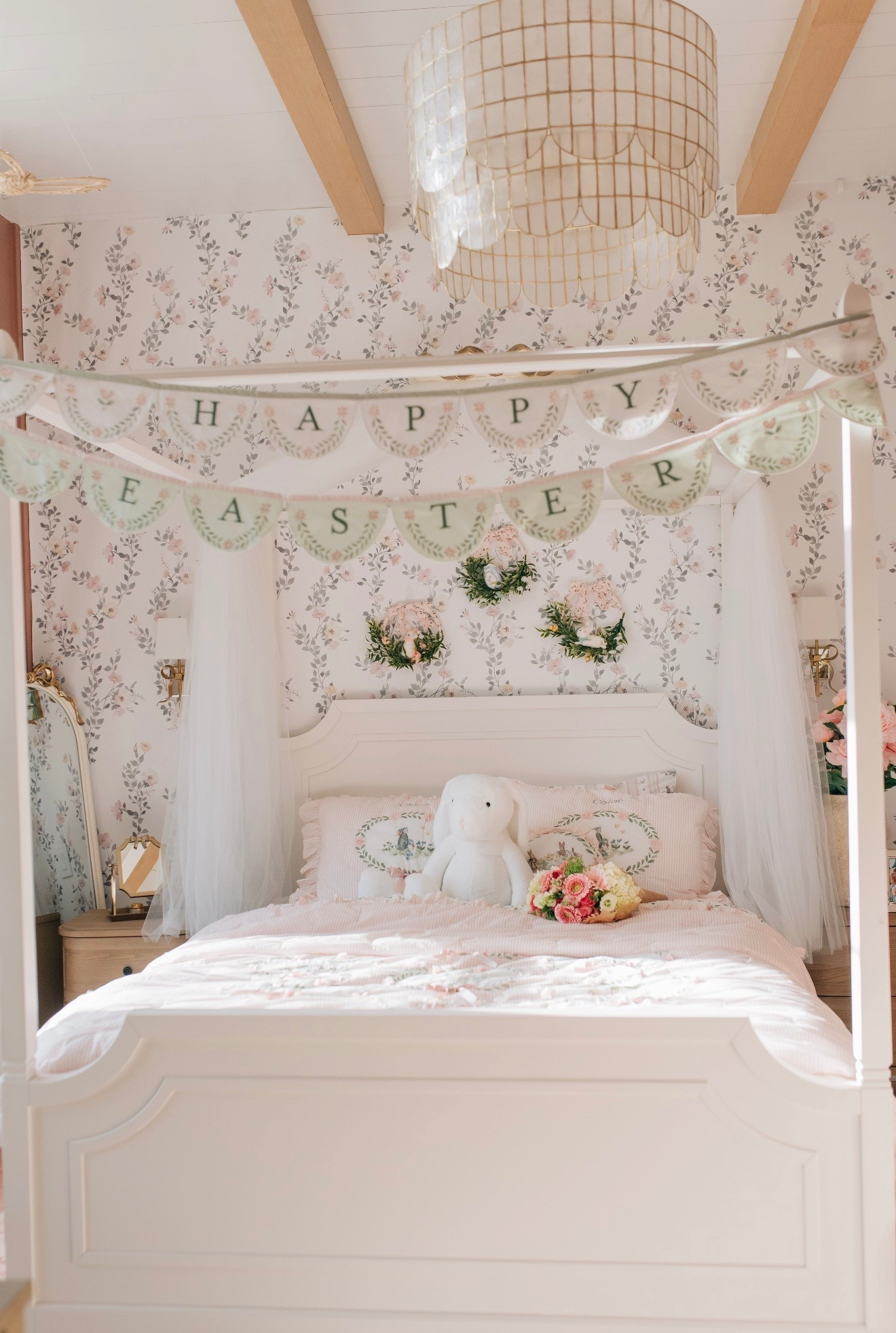 Chloe’s bedroom looks featuring pottery barns Easter decor !!

#LTKHome #LTKKids #LTKSeasonal