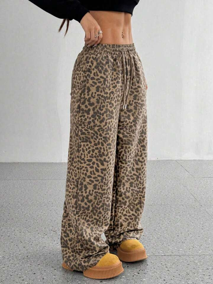 SHEIN PETITE Women's Chic Slimming Leopard Print Loose Straight Leg Pants | SHEIN