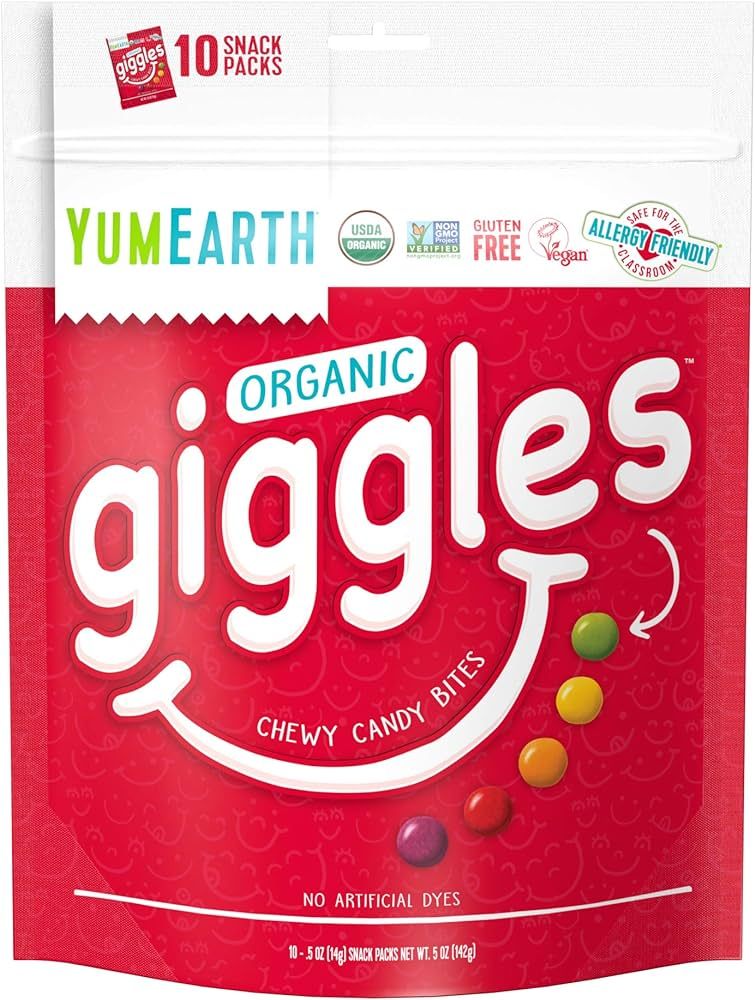 YumEarth Organic Fruit Flavored Giggles Chewy Candy Bites, 10-0.5 oz. Snack Packs, Allergy Friend... | Amazon (US)