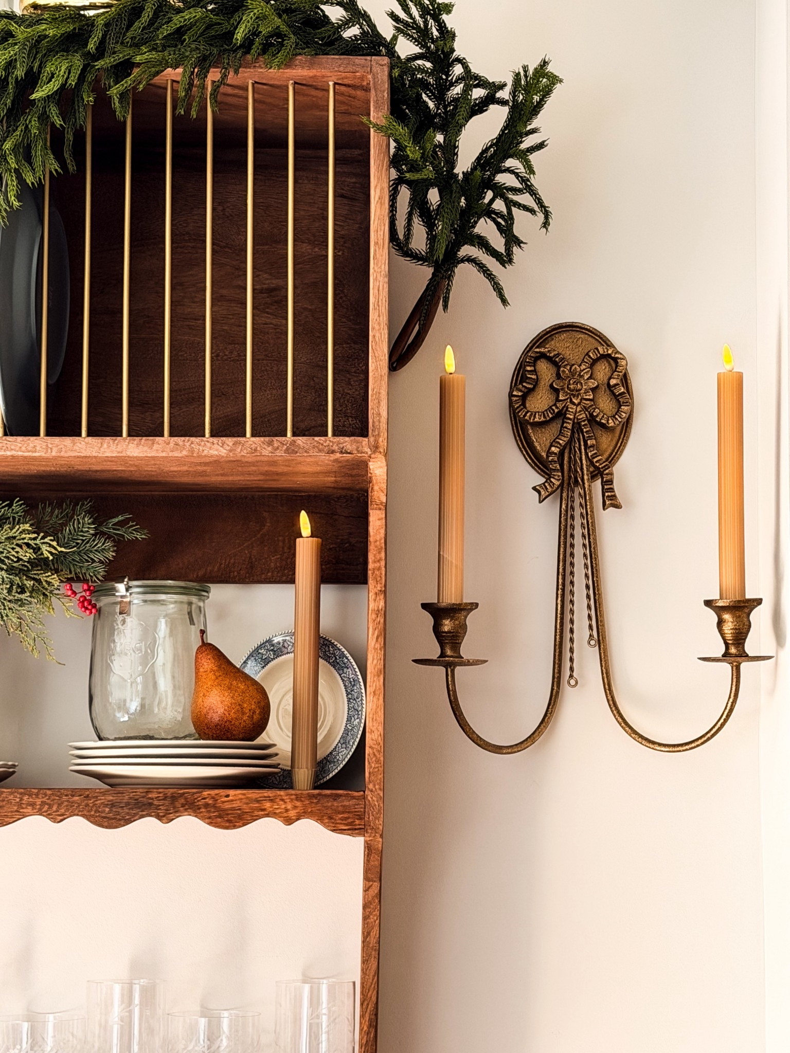 Love these sconces in the kitchen! 🫶🏼🙌🏼

#LTKHome #LTKSeasonal #LTKHoliday