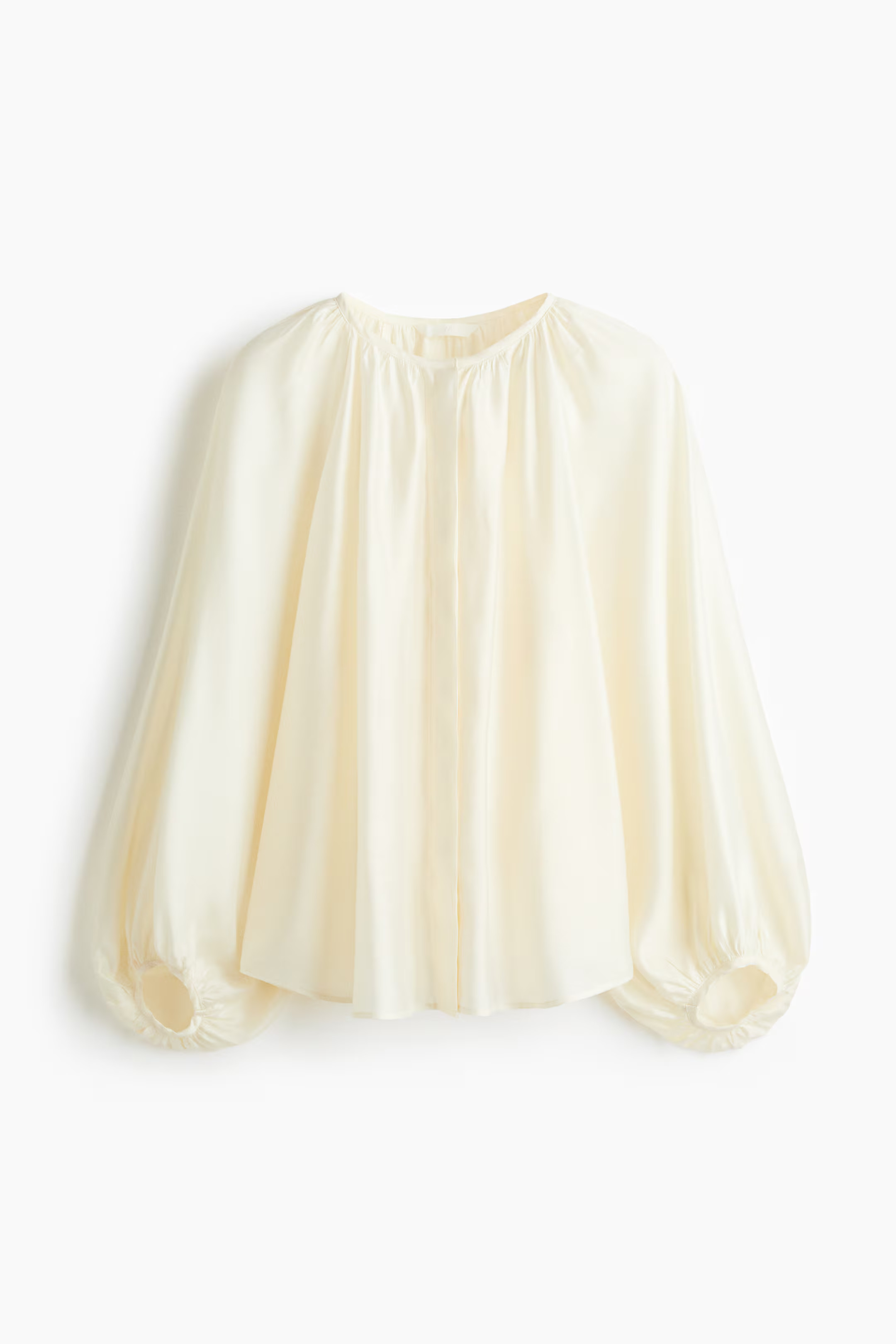 Oversized blouse | H&M (UK, MY, IN, SG, PH, TW, HK)