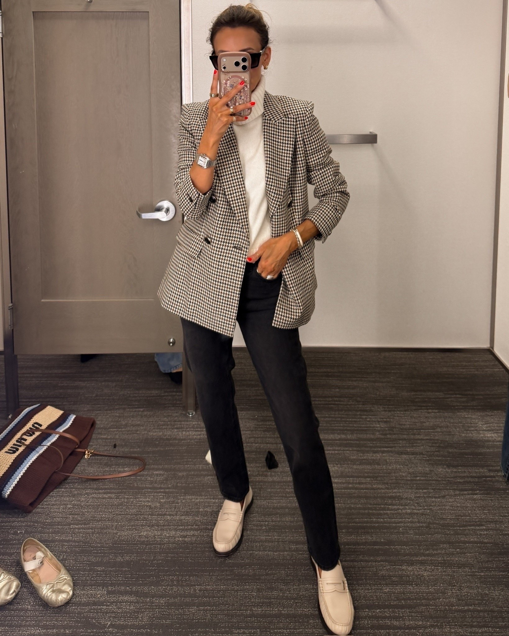 Nordstrom sale: more of a sporty chic blazer with the cinched waist and shoulder pads — still in stock!

#LTKSaleAlert #LTKOver40 #LTKWorkwear