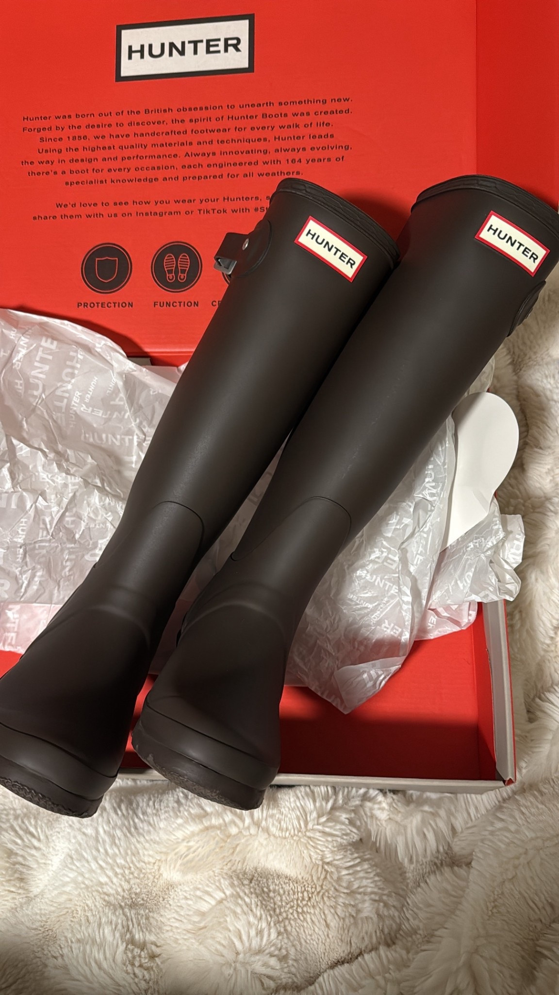 HUNTER boots 🍫🍂

#LTKShoeCrush #LTKStyleTip #LTKSeasonal