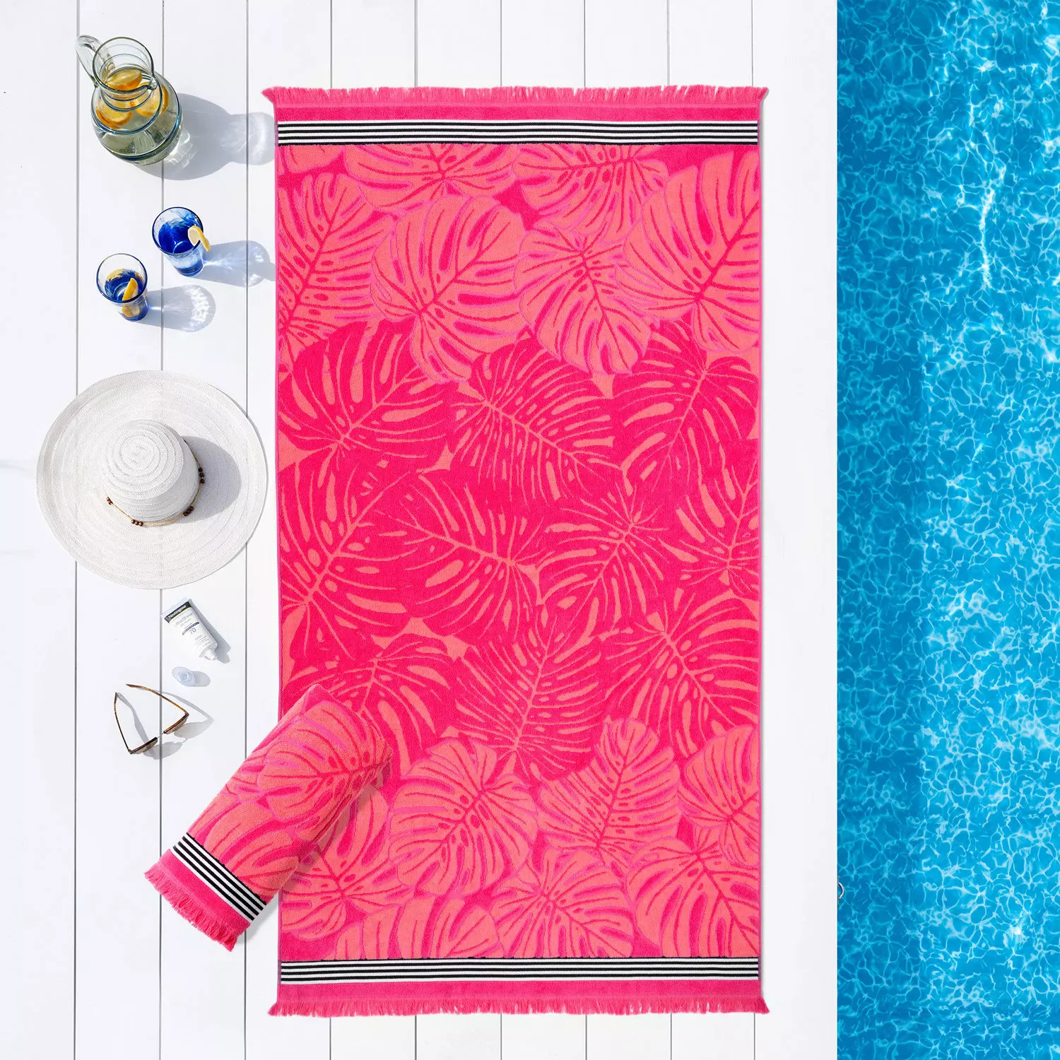 Member's Mark Oversized Fashion 2pk Beach Towel, 40" x 72", Assorted Designs | Sam's Club