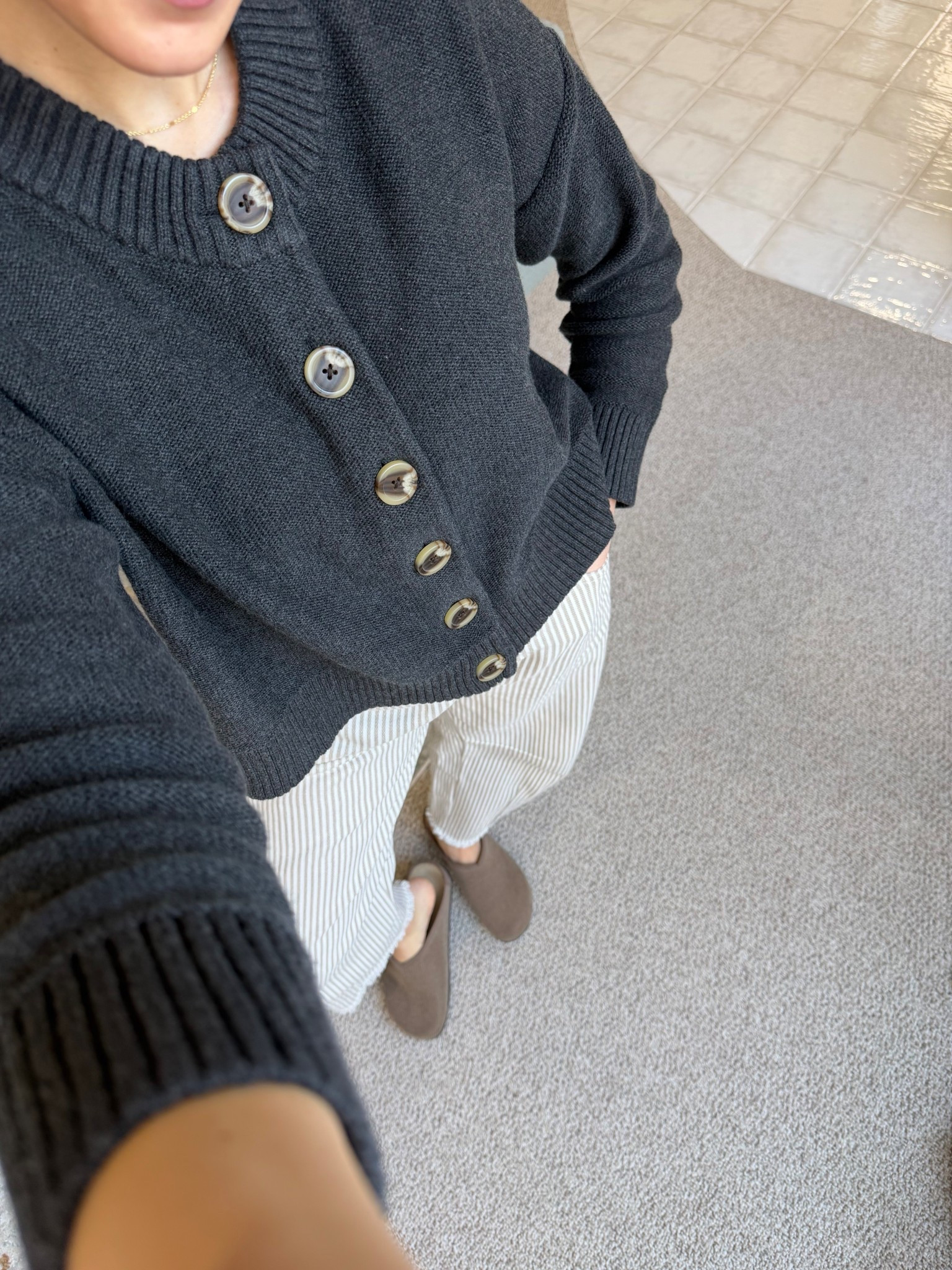 @Quince cardigan sweater +  @Rothy's clogs = the perfect combo 🙌🏼

#LTKootd #LTKdayinmylife #LTKgrwm