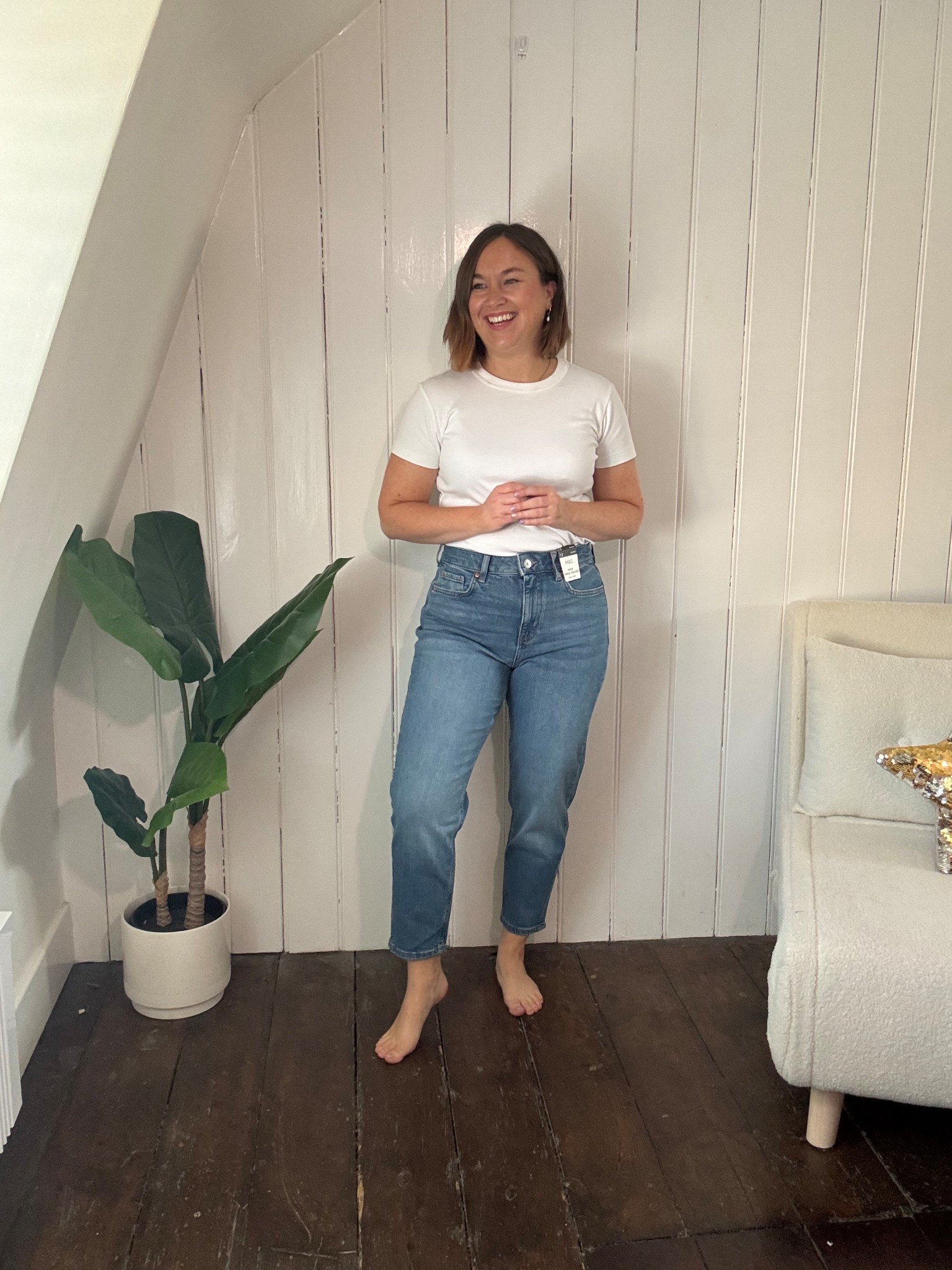 M&S’s mom ankle grazer jeans. I’m already a huge fan of these in a different wash. I’m wearing a size 12 short, and they have a 12-inch rise and a 25.5-inch leg. These are perfect for me, and I absolutely love the ankle-grazer length.

#LTKuk #LTKstyletip #LTKpetite