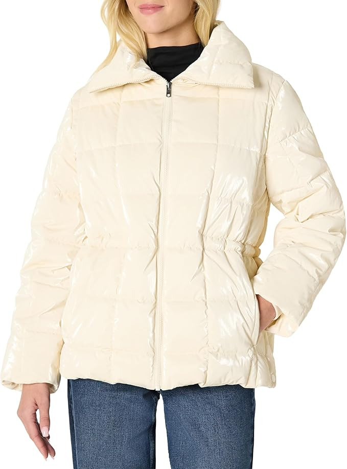 Amazon Essentials (Demi's Pick) Women's Oversized-Fit Square Quilted Puffer Jacket with Adjustabl... | Amazon (US)