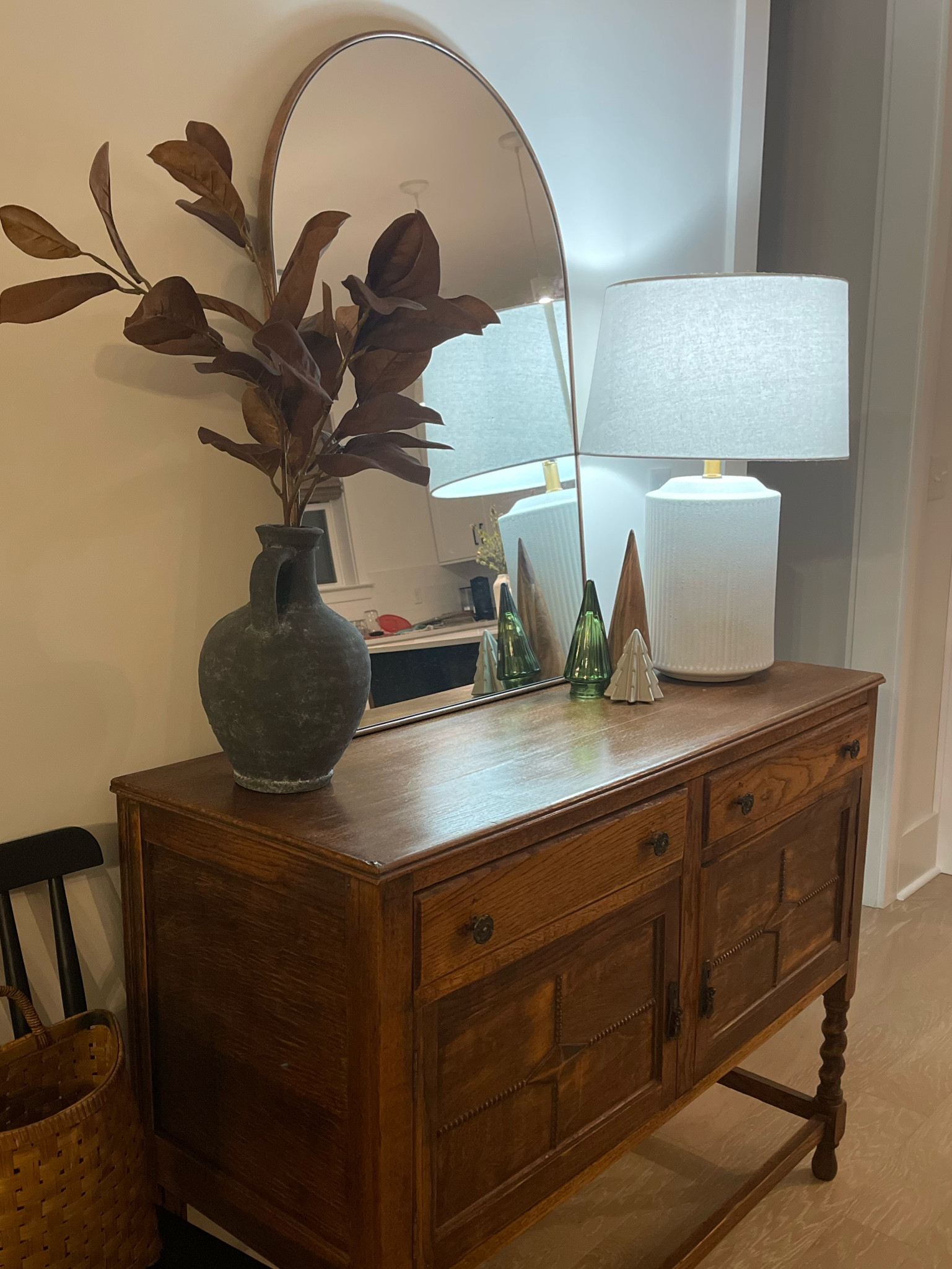 Classy Christmas!
Christmas decor, holiday decor, vintage decor, lamp, lights, vasesc plant stems, Christmas decor inspo, holiday decor inspo, home design Inspo, home design, Christmas, Christmas trees, mirror, accent mirror, home design, Christmas tree, Christmas decor 

#LTKHoliday #LTKSeasonal #LTKhome