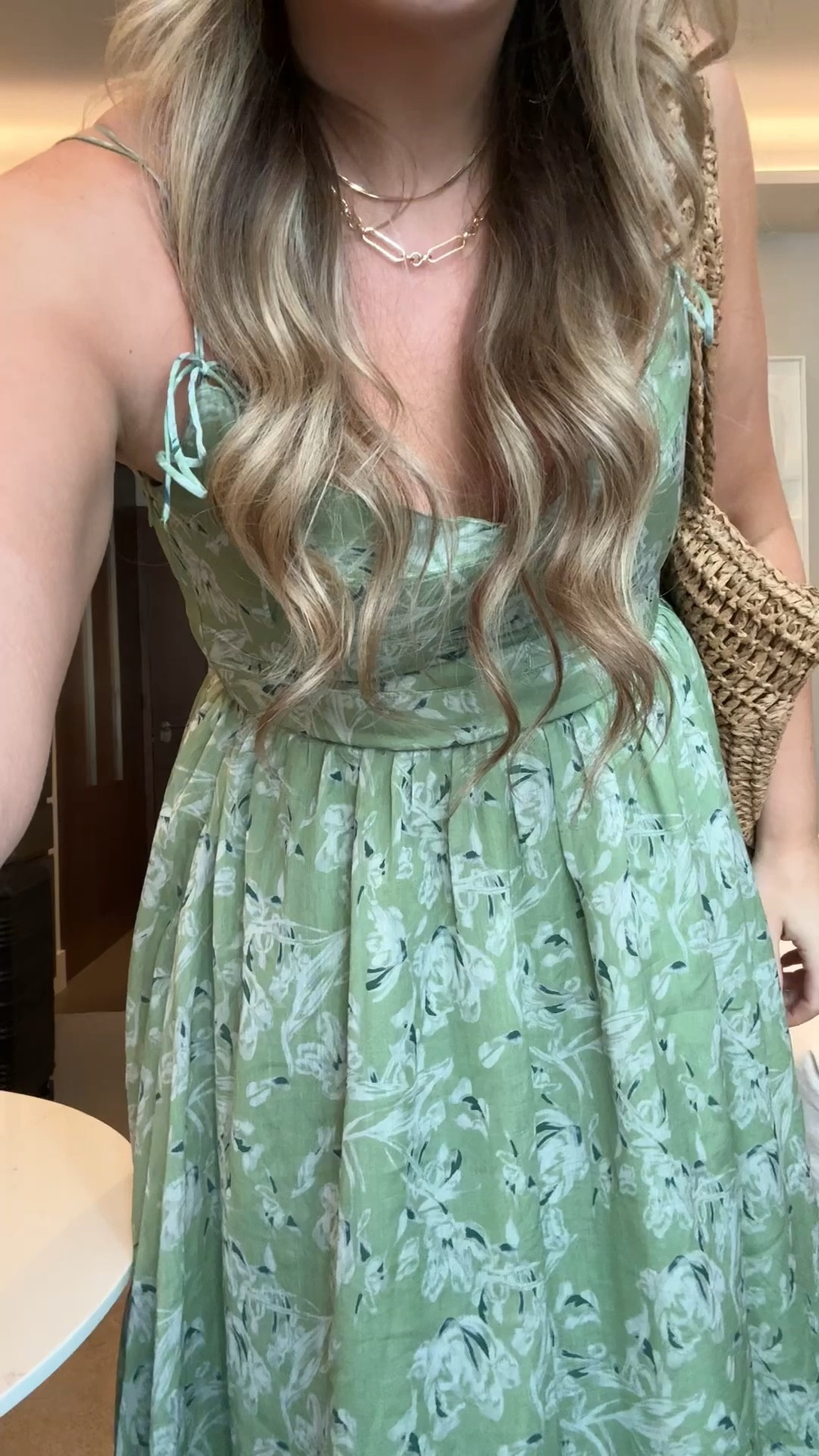 En saison green maxi dress wearing a large, the bust is on the smaller side 

#LTKMidsize #LTKStyleTip #LTKTravel