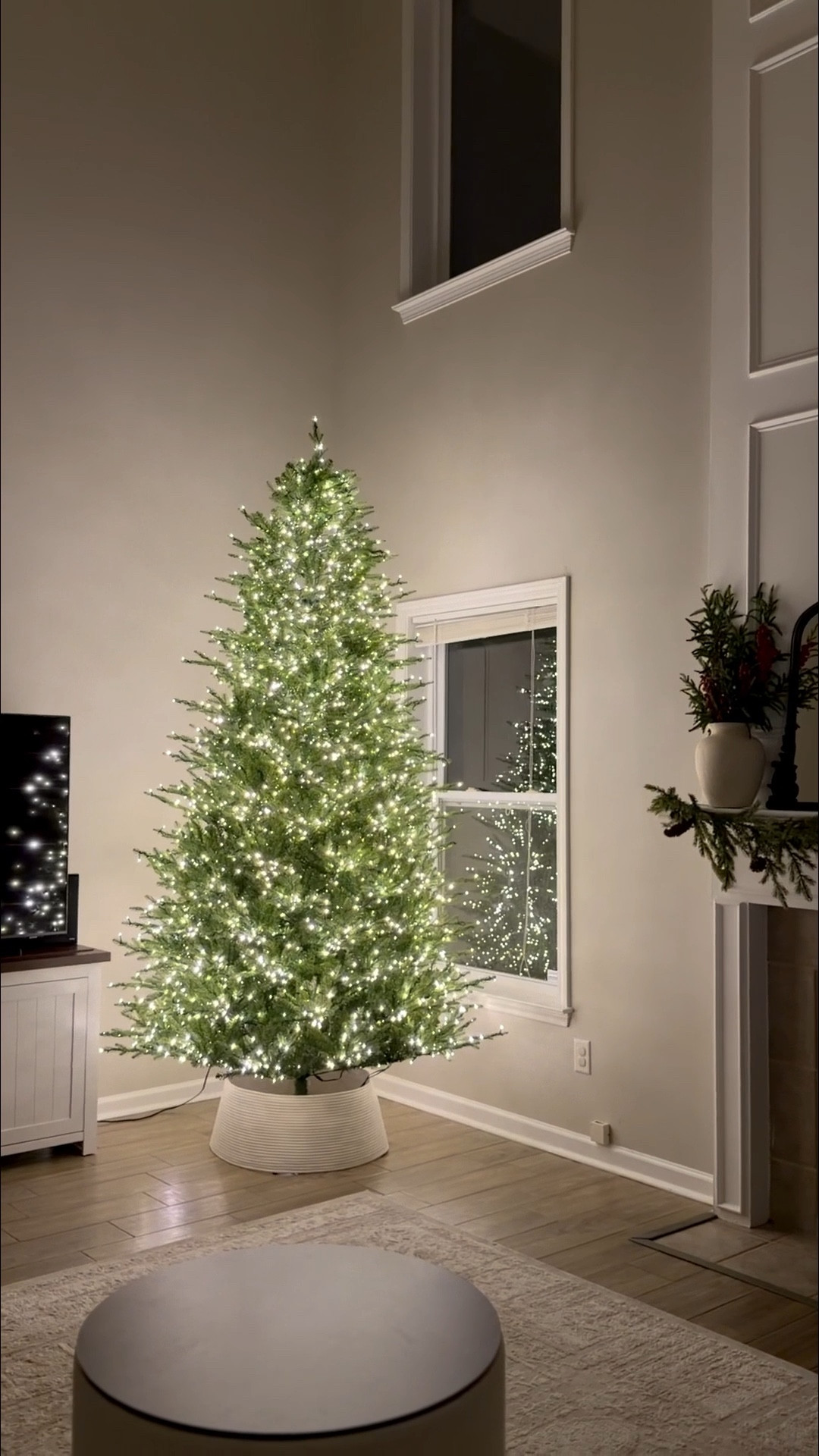 Christmas mode: activated 🌲 

#LTKHoliday #LTKHome #LTKSeasonal