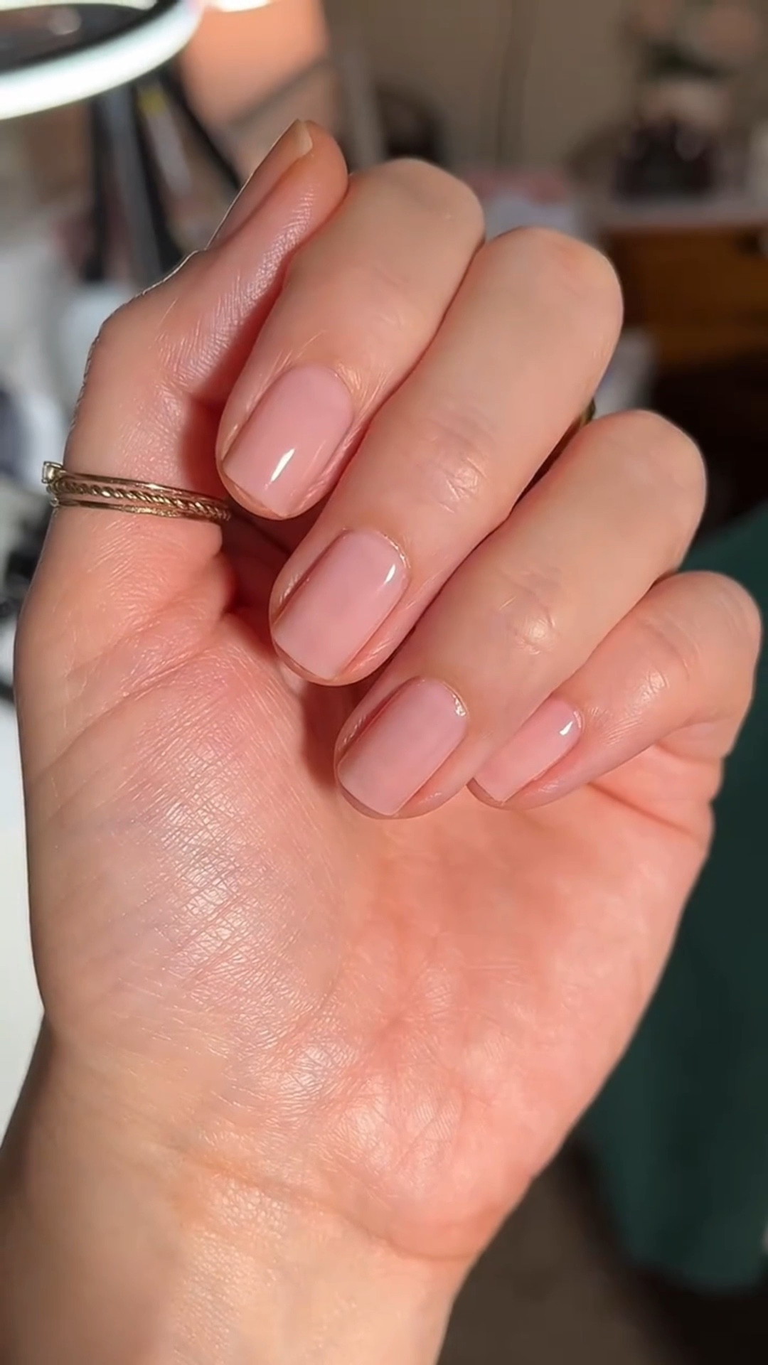 this polish if you want easy, clean soap nails with regular nail polish. 

Londontown Nail Veil No. 4

#nailpolish #naturalnails 

#LTKWedding #LTKBeauty