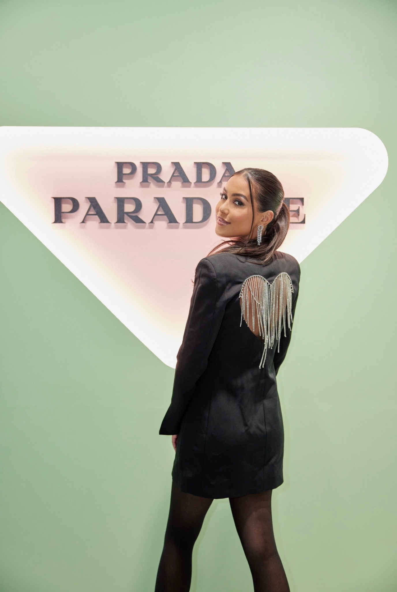 One of my favourite looks this holiday season 🖤 Wearing a size 2 in the dress

#LTKHoliday #LTKparties #LTKSeasonal