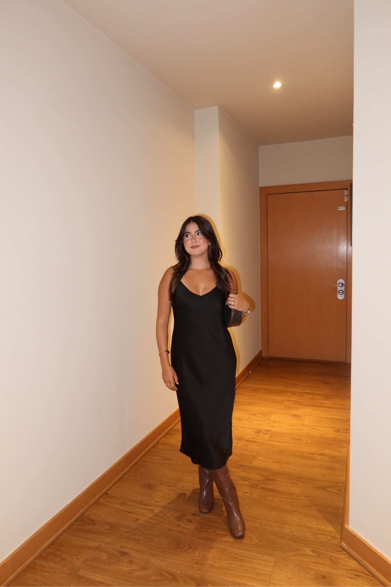 night outfit that is comfy and chic 🤌🏼— I wore this outfit in cdmx for dinner with friends. <33 #nightoutfit #night #mexicooutfit #ltkfall #ltksummer#LTKFind

#LTKstyletip