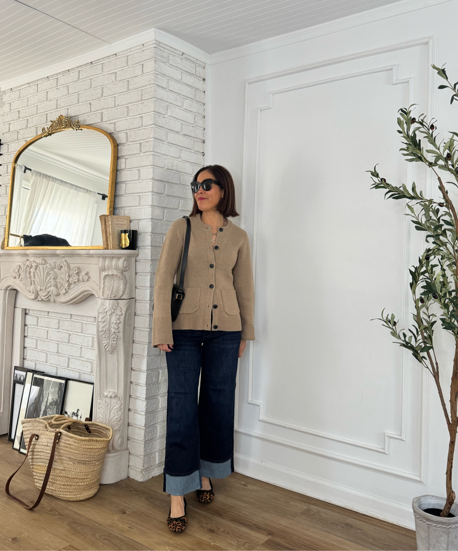 A classic look you can easily wear now and into the next season. Love this effortless cardigan from Pistola, wearing a medium. The bottoms are Kut From The Kloth, I did size down one, love the coff detail. Flats are Schutz animal print, you know I love a good animal print, I am wearing my normal size. 

See these pieces and more @evereve favorites below! 

#EvereveStyle #EverevePartner

