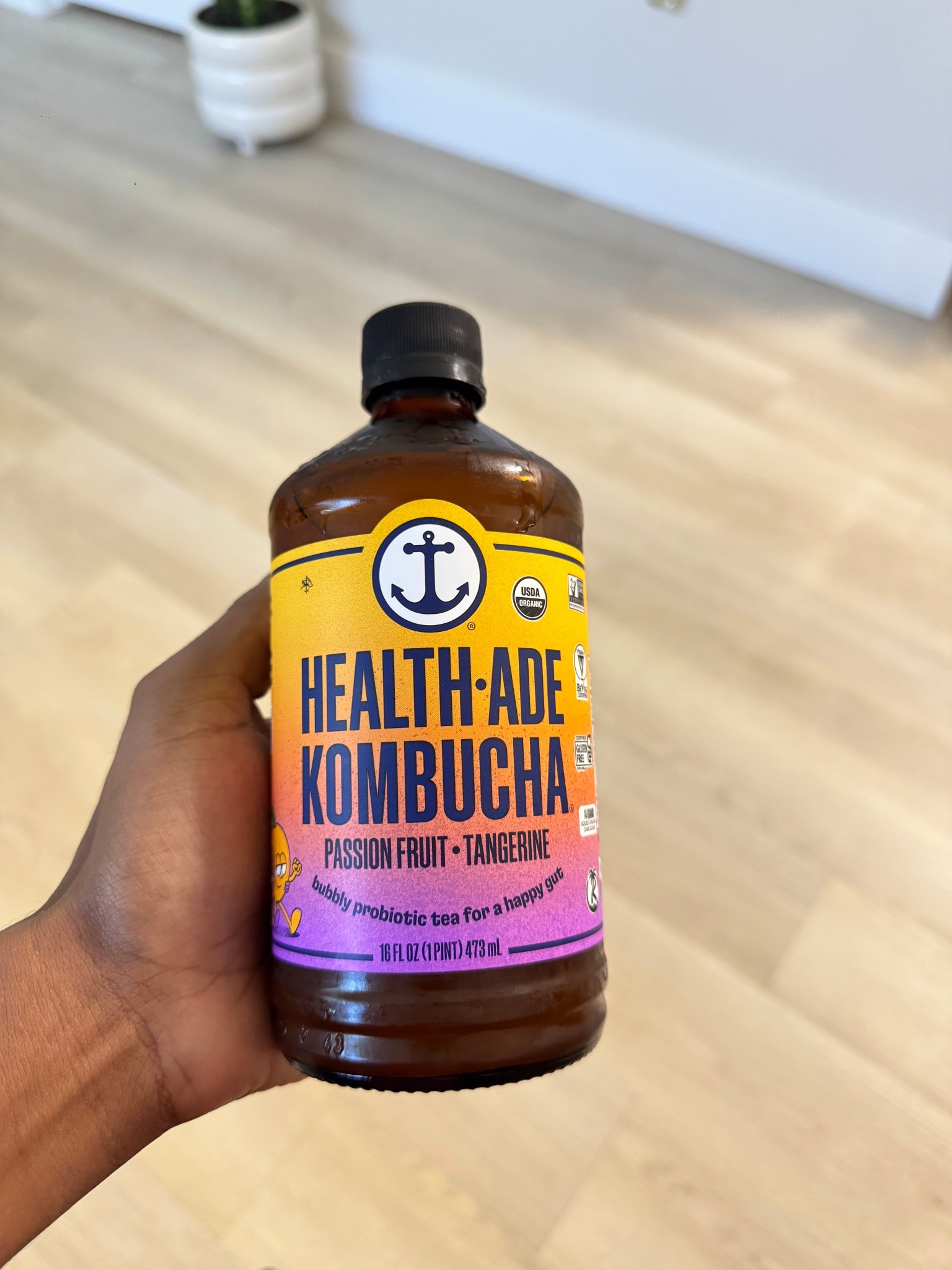 La kombucha Health-Ade es un té fermentado con probióticos que ayuda a la digestión, apoya el sistema inmune y ofrece una alternativa natural y refrescante a las bebidas azucaradas.

#LTKFamily #LTKStyleTip #LTKActive