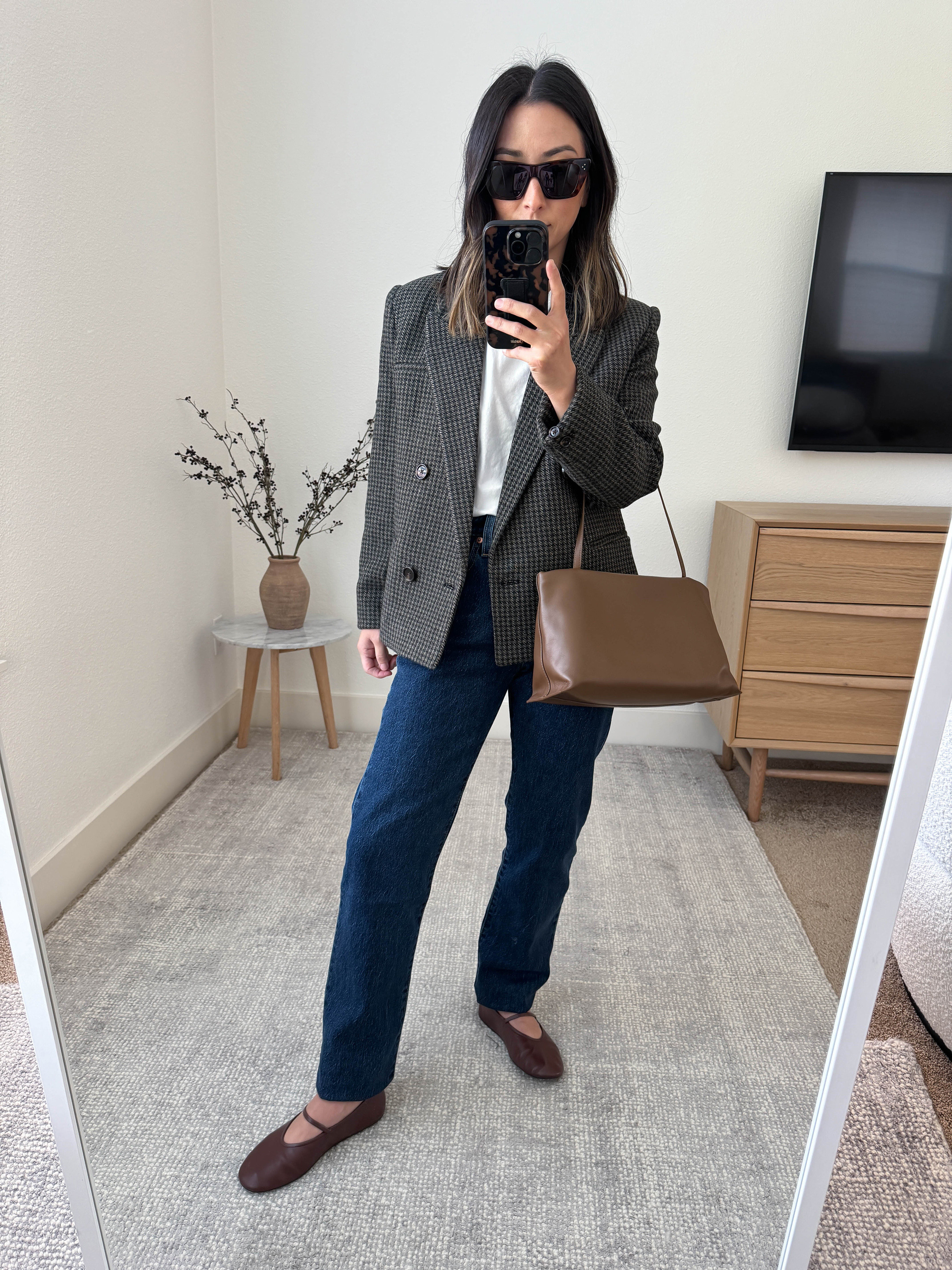 Thanksgiving outfit ideas. Fall outfit ideas.

Mango Blazer Small. This one is old, but linked a similar cropped version. 
Everlane Tee medium. Sized up 2 sizes
Levi's 501 crop 28" inseam so longer on me. Cut hems. 
Jeffrey Campbell flats 5
Mansur Gavriel notte bag (old)
Celine Sunglasses 

#LTKSeasonal #LTKHoliday #LTKShoeCrush