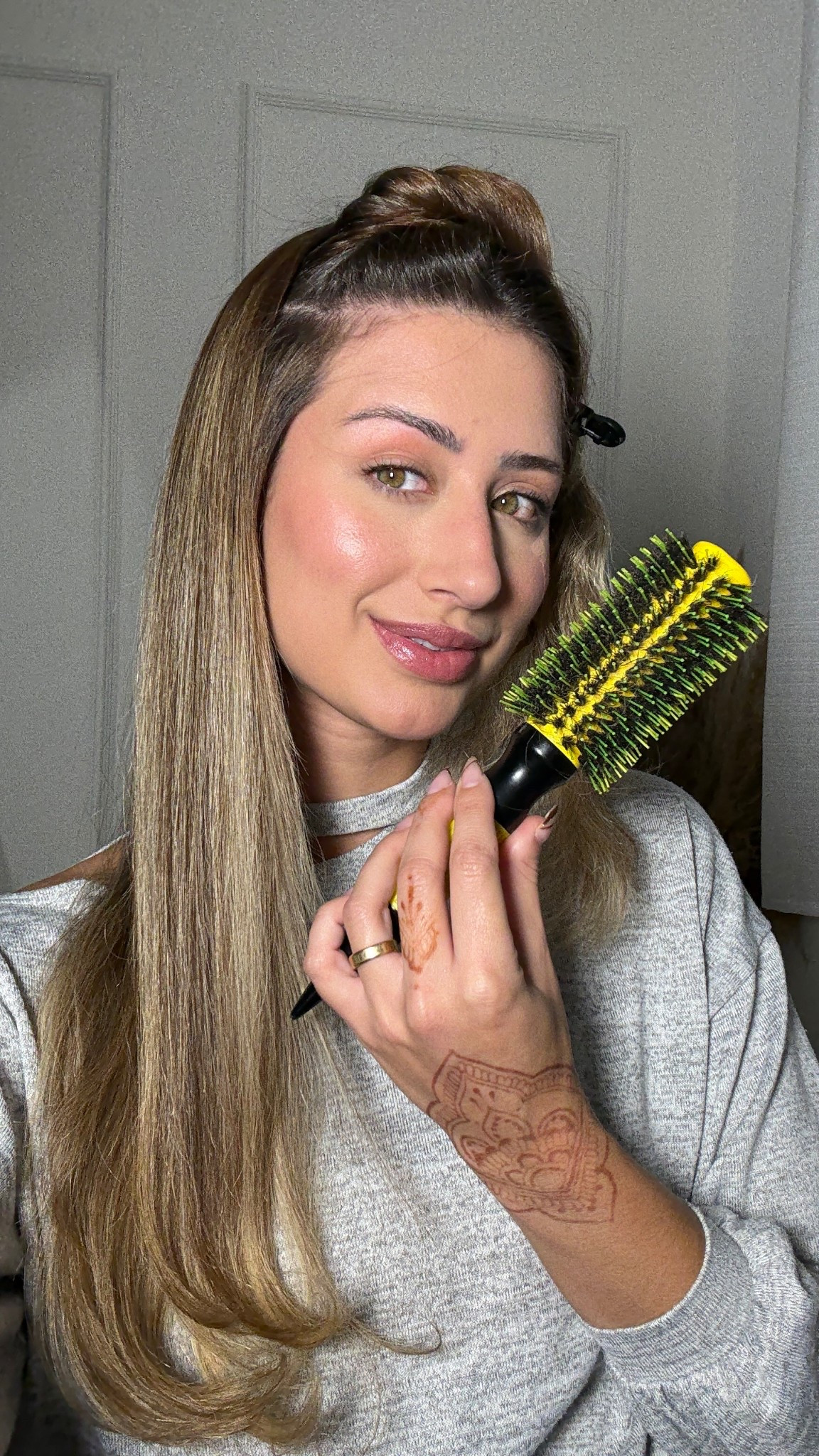 A amarelinha famosinha tradicional é uma das que eu mais uso para escovar meu cabelo 

#LTKbeleza #LTKpromo #LTKbrasil