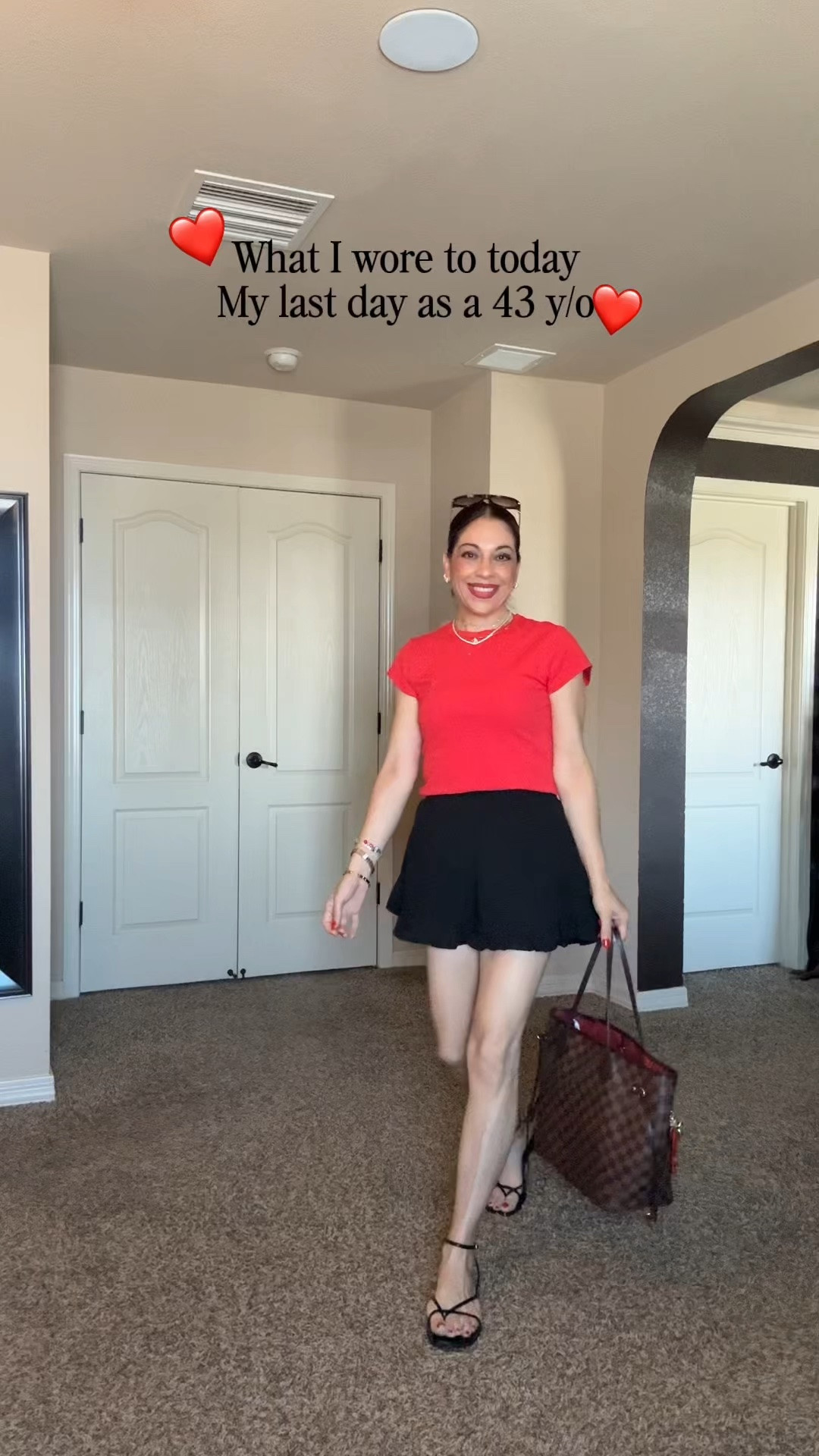 Casual effortless outfit! Summer is here bring out the shorts!#Summer outfits

#LTKmomlife #LTKOver40 #LTKootd