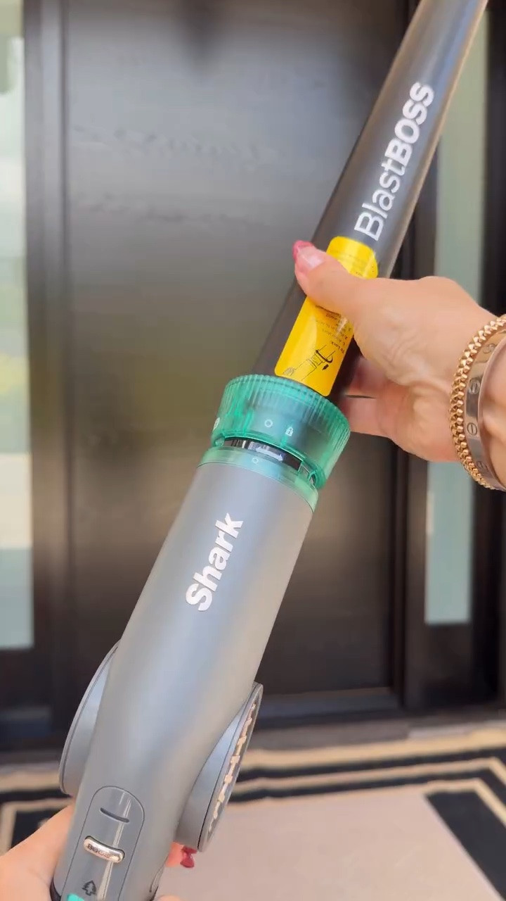 Amazon Viral Tool! This cordless blower seriously makes cleaning so easy 🙌. Perfect for out door, car interior, window tracks and hard to reach spots 🩶 @amazon 

#amazonhome #amazoncleaning #cleaninggadgets #viralgadget #cleaningmadeeasy

#LTKHome