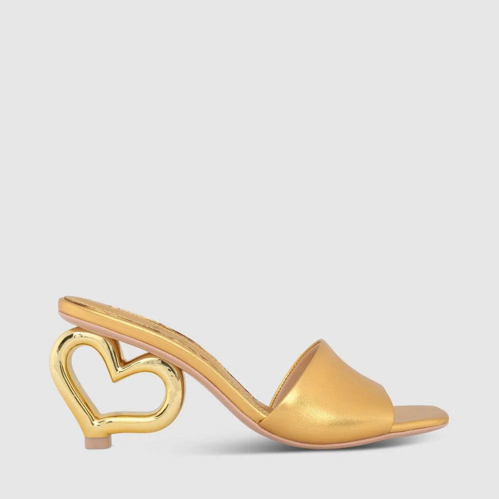 CHICHI SANDALS | Kat Maconie