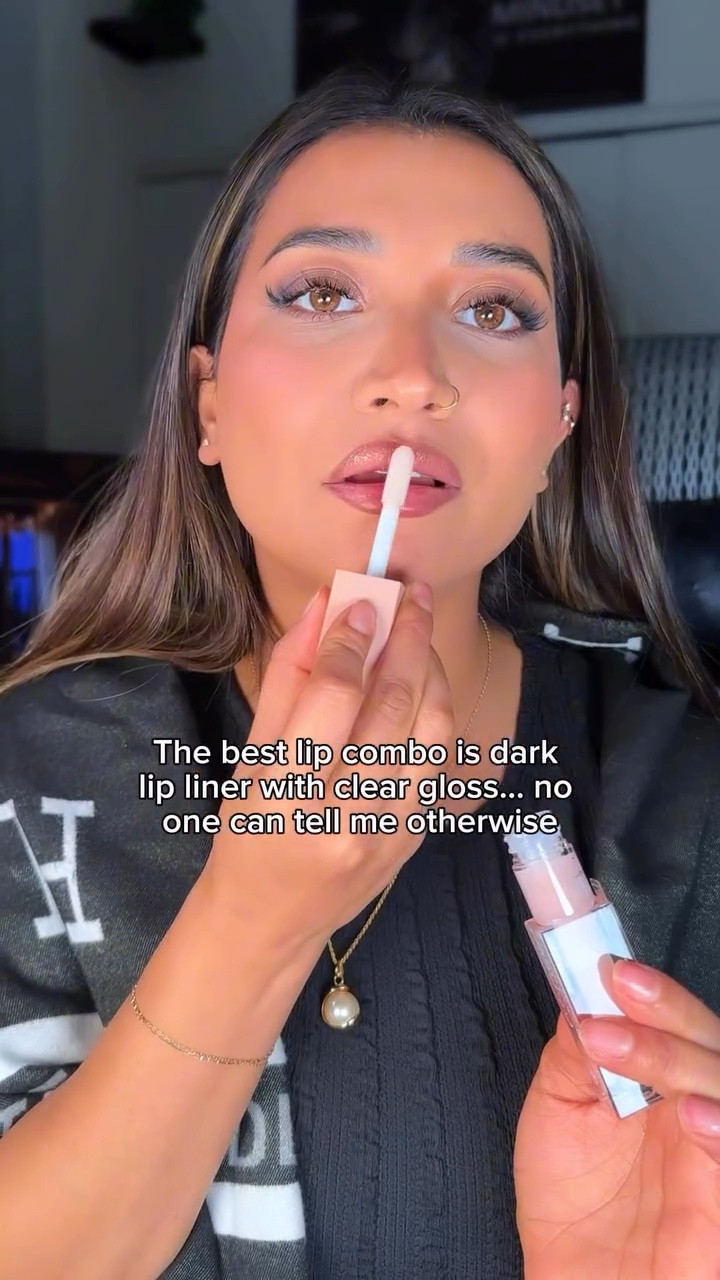 Will never let you down 

@nyxcosmetics lip liner in the shade espresso 
@maybelline gloss 

•
•
•
#lipcombo #lipgloss #viral #makeupvideos #makeuptutorial #makeuplover #makeuplook #wakeupandmakeup #ugccreator #nycinfluencer #girl #pov #explorepage #explore

#LTKFindsUnder50 #LTKBeauty #LTKHoliday