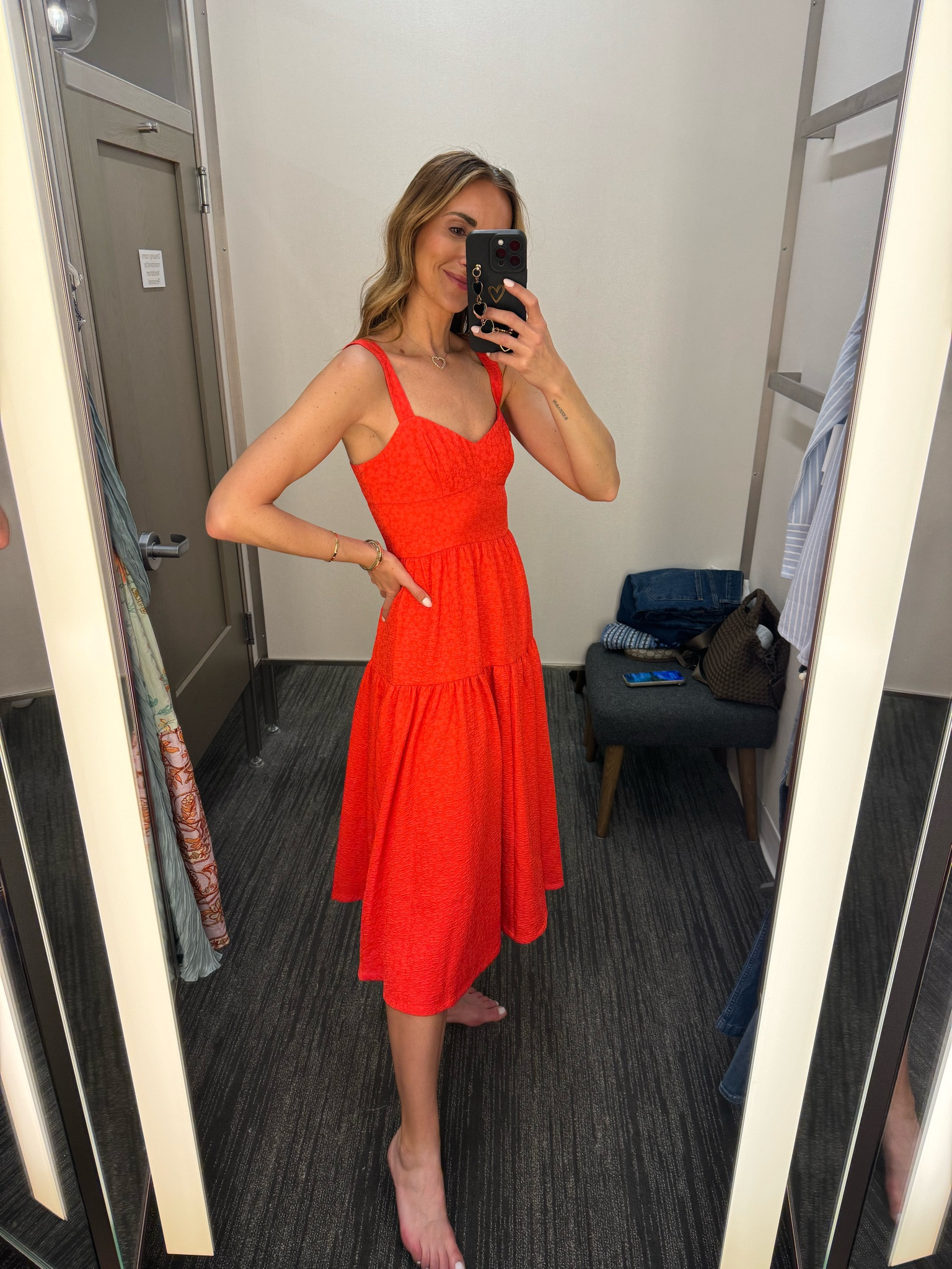 Gorgeous red dress, I’m in xs