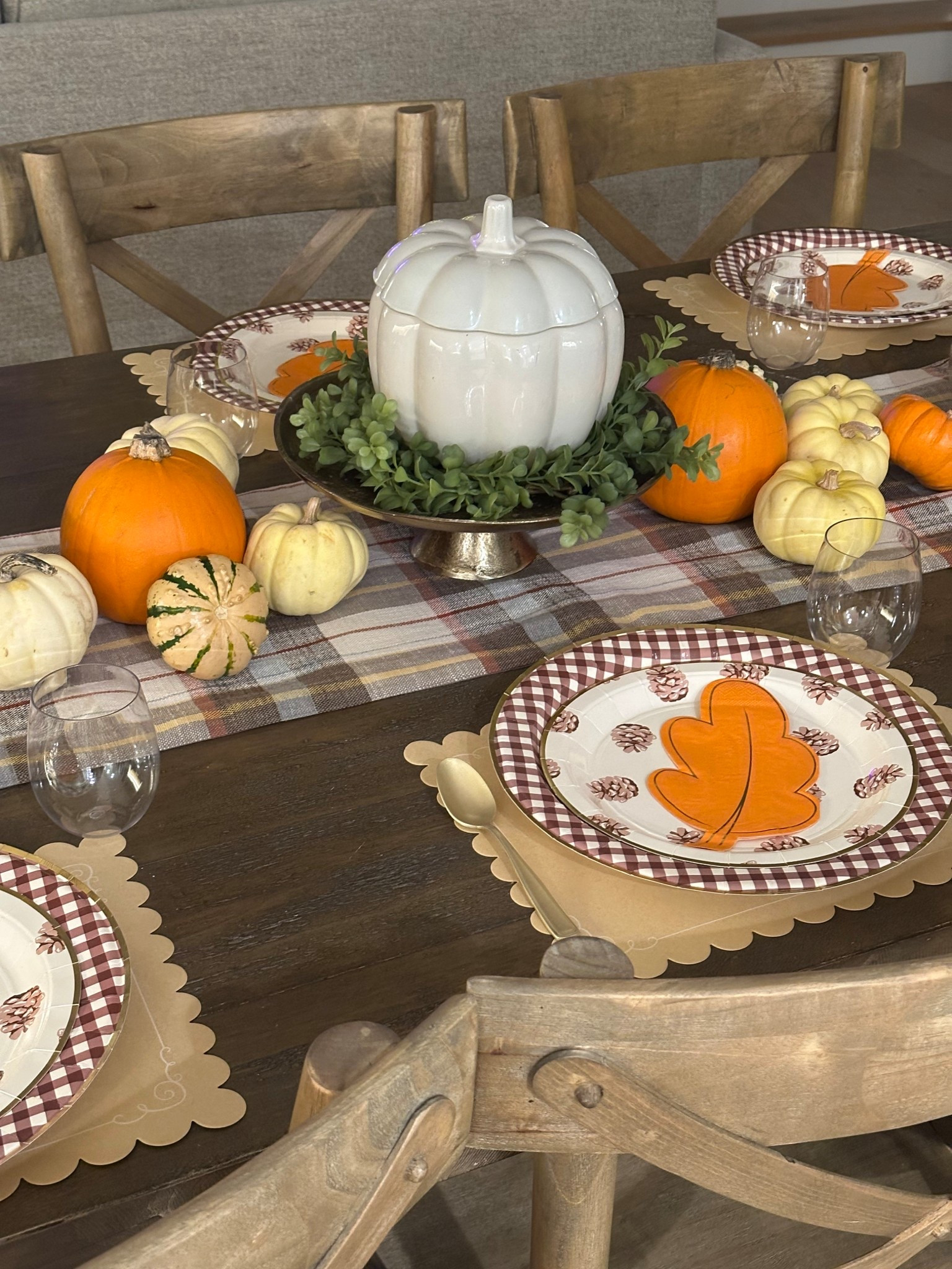 Thankful for Thanksgiving! Simple Tablescape 🍂🍽️🤎

#LTKHome #LTKfoodie #LTKHoliday