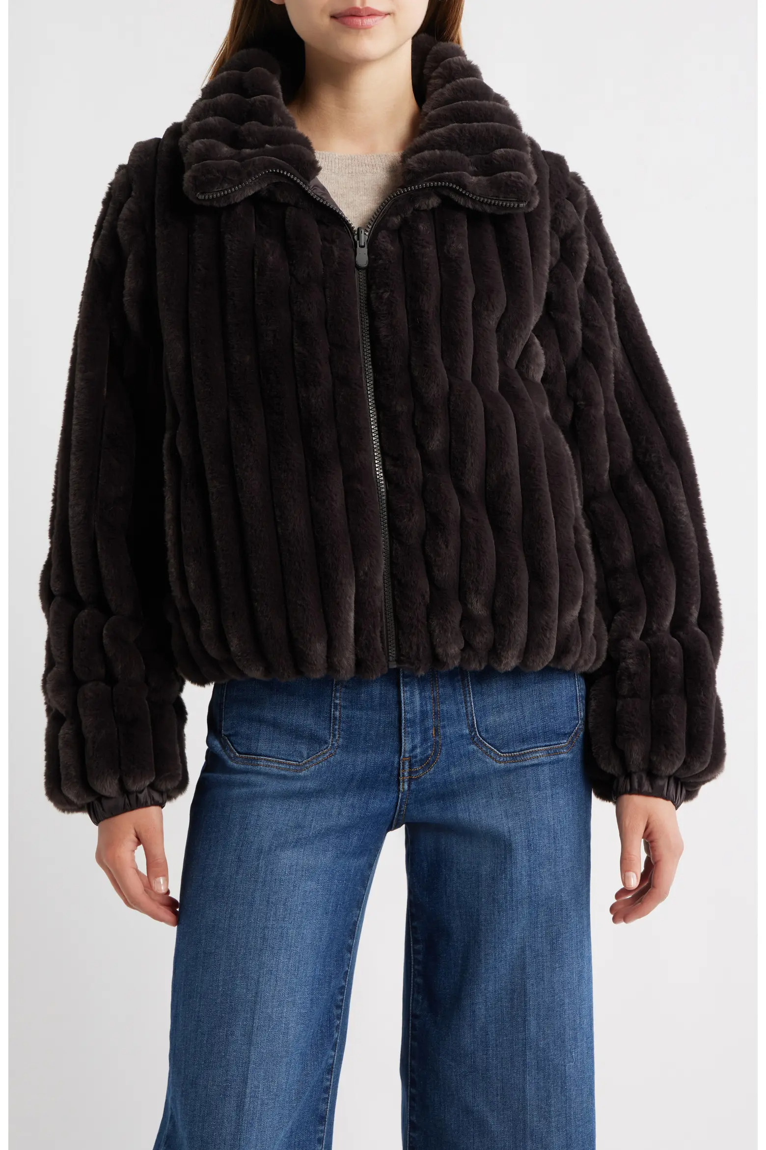 Fall is already calling and the ✨ Nordstrom Anniversary Sale Early Preview ✨ just dropped the coziest trend of the season — FAUX FUR 🤎 think luxe textures, oversized silhouettes, and that effortless “rich fall girl” energy. I’m spotting the dreamiest faux fur jackets & coats that instantly elevate any outfit… from coffee runs to date nights, these pieces = instant main character vibes. Trust me, these will NOT stay in stock for long 👀🍂

#NordstromAnniversarySale #NordstromSale #LTKSale #LTKStyle #LTKFinds #FauxFur #FauxFurJacket #FauxFurCoat #FallFashion #FallTrends #TrendAlert #CozyStyle #WinterFashion #NeutralStyle #MinimalStyle #ChicLayers #LayeringSeason #ColdWeatherStyle #StreetStyle #OutfitInspo #FashionFinds #SaleAlert #ClosetRefresh #LuxuryLookForLess #ViralFashion #MustHaveStyle 

 #LTKSeasonal #LTKU #LTKSaleAlert