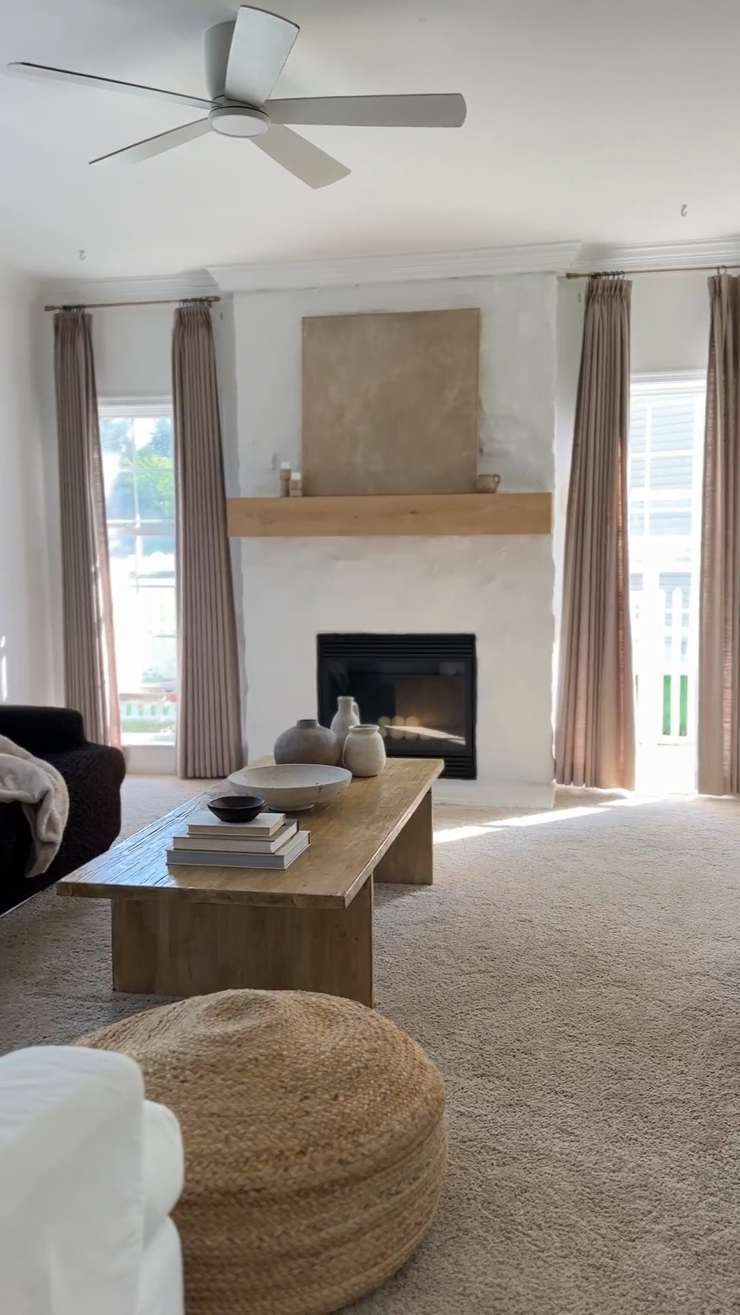 A little neutral living room inspo 🤎
Shop this room below 👇