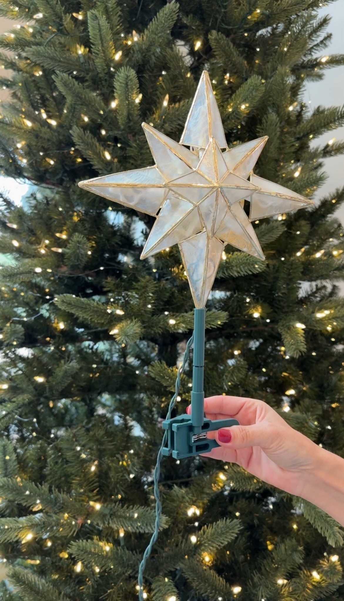 Pottery barn dupe capiz tree star that won’t wobble on your tree 🤌🏻🙌🏻

#LTKHome #LTKSeasonal #LTKHoliday