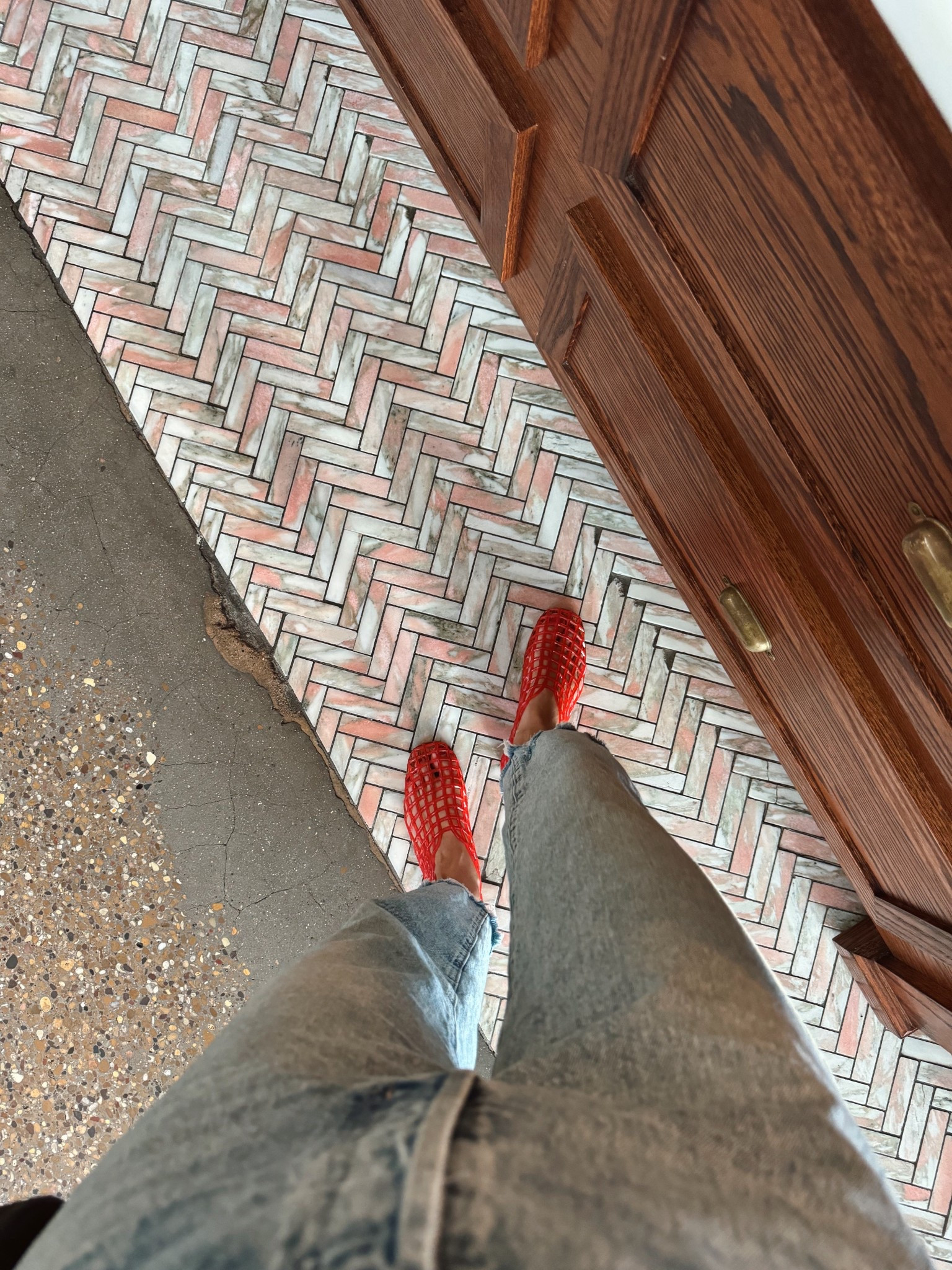 My jellies are on sale! Go up 1/2 a size!

#LTKShoeCrush #LTKSaleAlert #LTKFindsUnder50