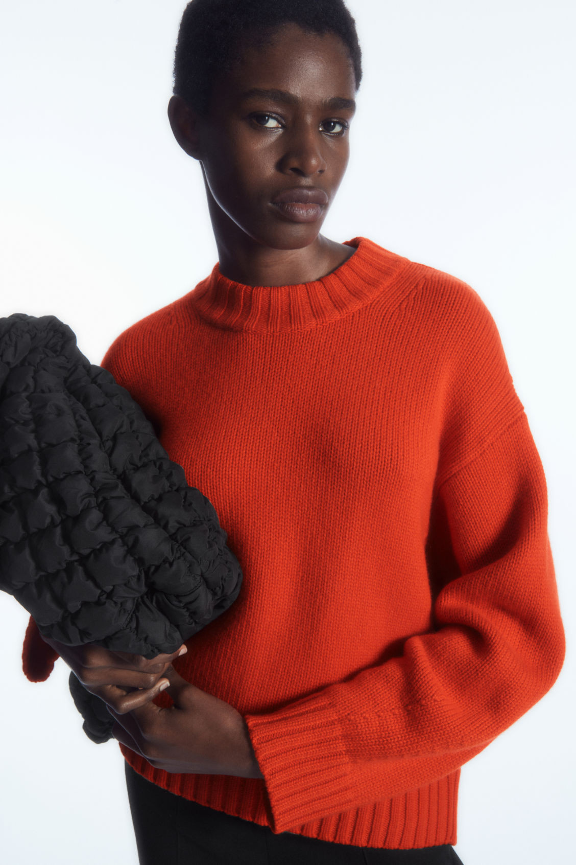 CHUNKY PURE CASHMERE CREW-NECK JUMPER | COS (EU)