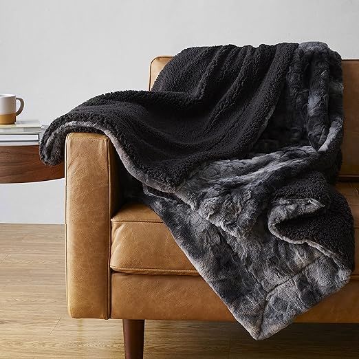 Amazon Basics Fuzzy Faux Fur Sherpa Throw Blanket, 60"x70" - Black Tie Dye | Amazon (US)