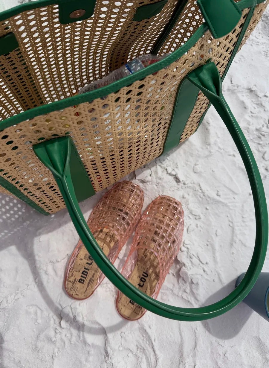 Back in stock! My favorite jellies for spring & summer! 

#LTKootd