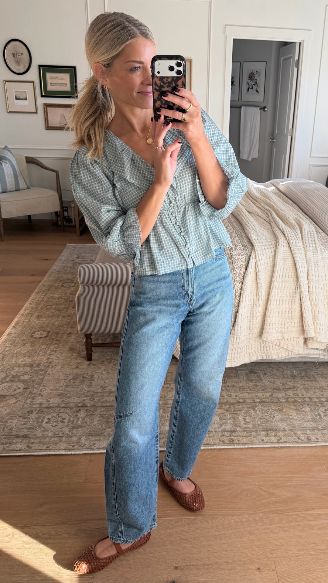 I tried the viral Levi’s from target and I’m a fan! I suggest sizing up one for a more comfortable fit.

#LTKStyleTip #LTKFindsUnder100 #LTKOver40