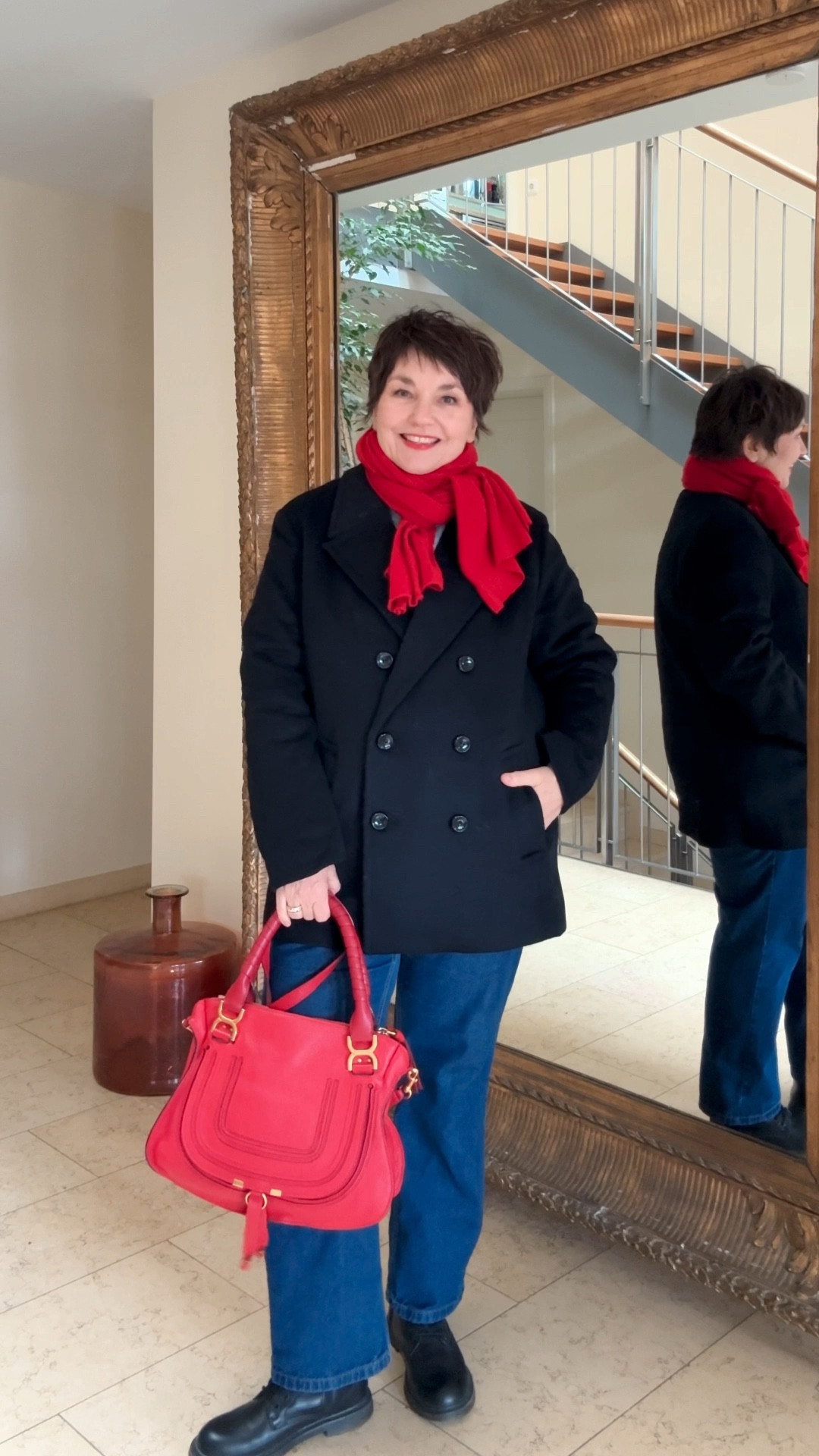 Klassiker gegen Minusgrade: Oversize-Pullover aus Alpaka und Cabanjacke aus Wolle  

#LTKdeutschland #LTKü50 #LTKwinter