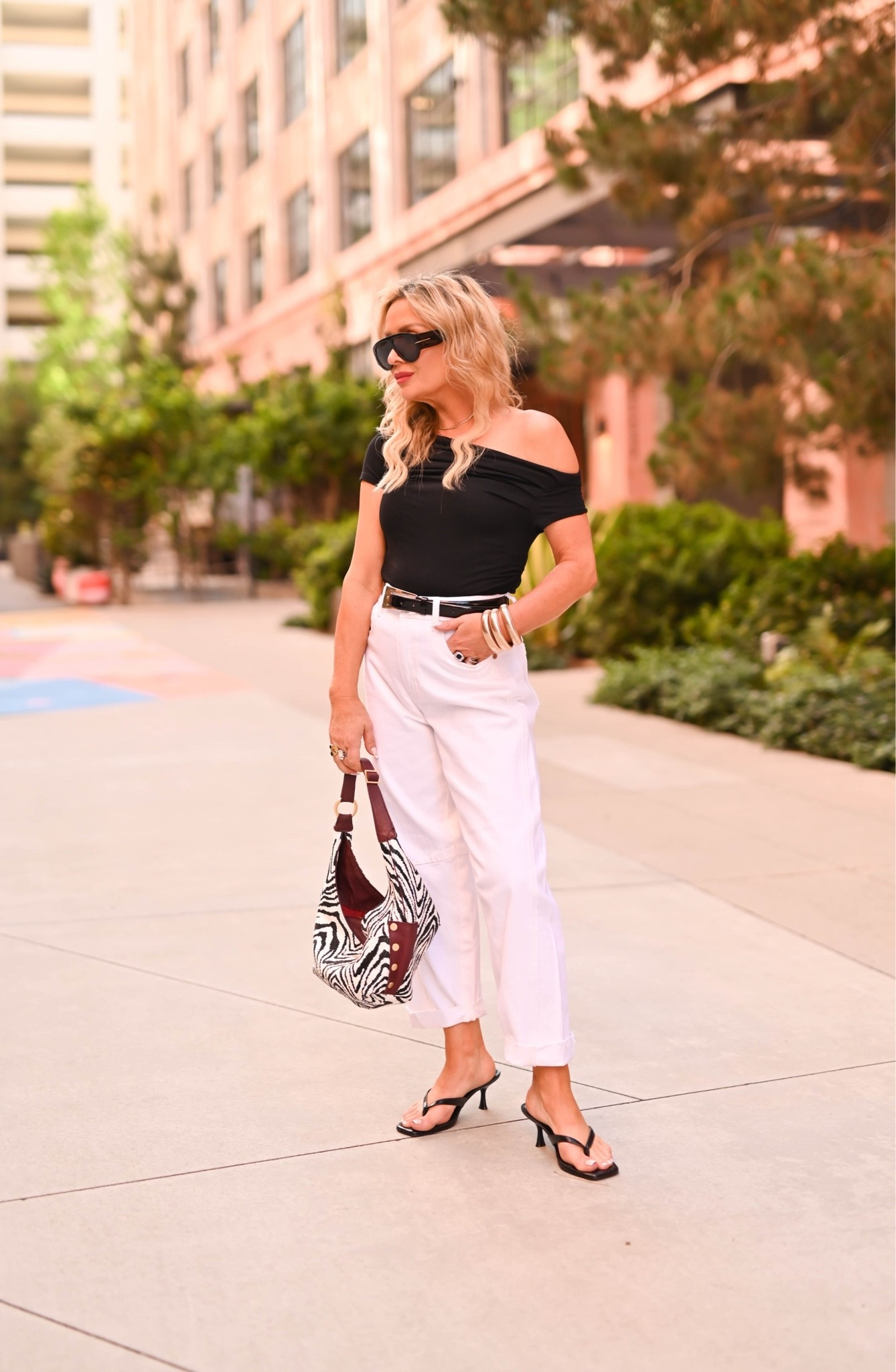 Mid week mellow style

#LTKootd #LTKmomlife