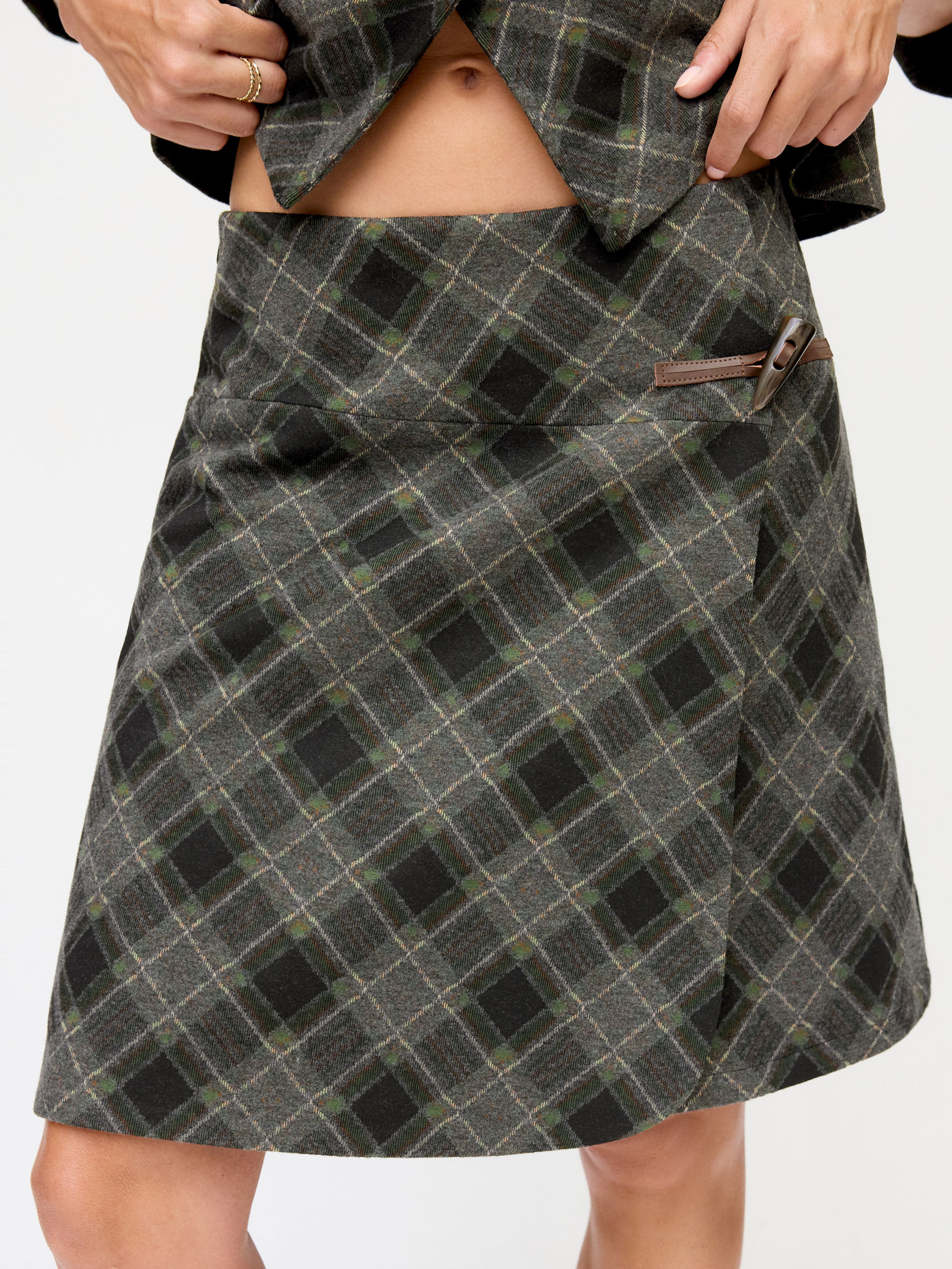 Wool-like fabrics Wool-Look Low Rise Plaid Toggle Button Midi Skirt For Daily Casual | Cider