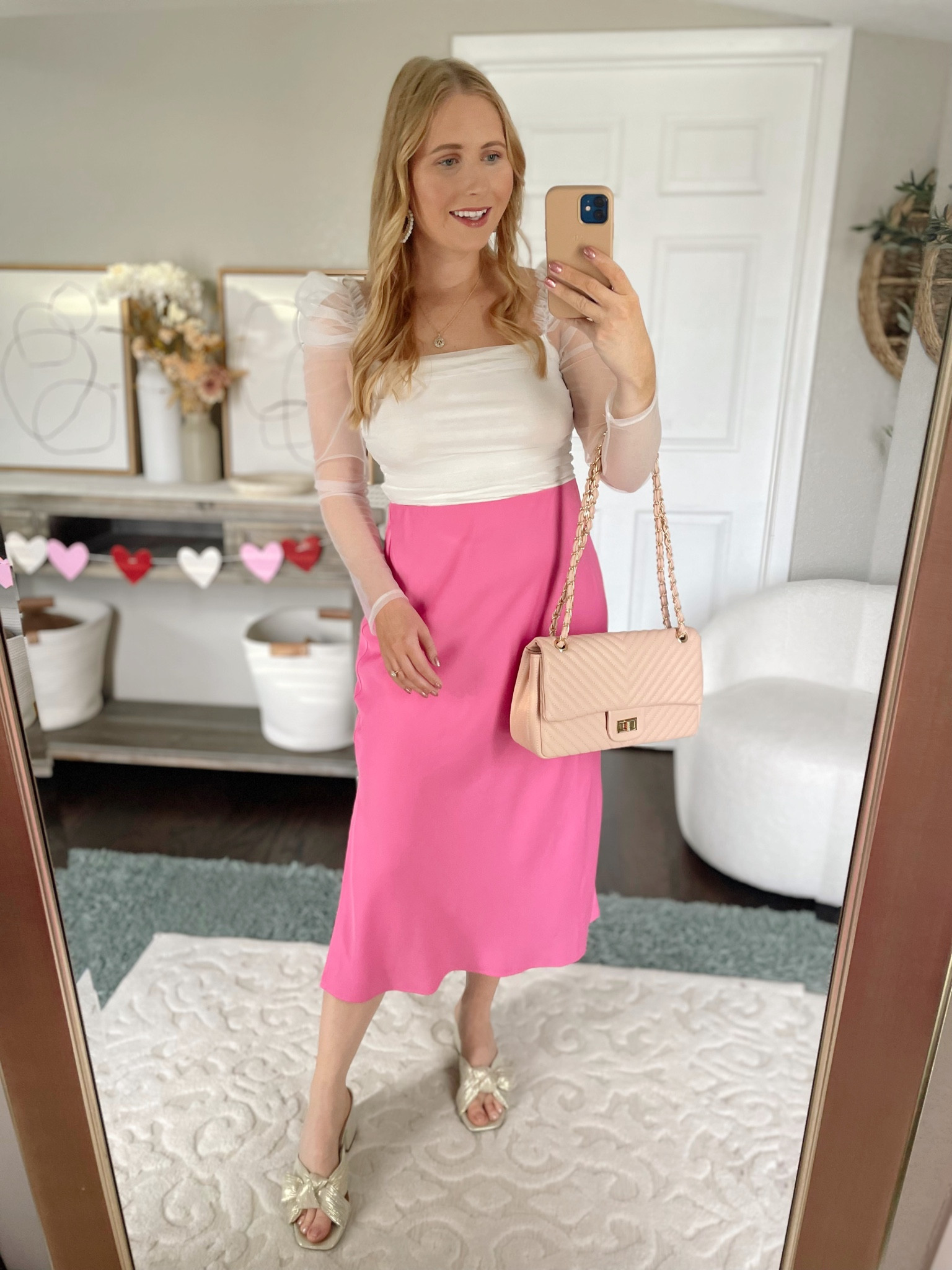 Valentine’s Day 
Valentine’s Day outfit
#valentinesday
#affordablefashion
#amazon
Heart sweater
Sequin skirt
Free People skirt
Quilted bag
Chevron bag
#amazonfashion
#amazonstyle
#ltkvideo
LTKVIDEO
LTK VIDEO
MIDI SKIRT
BODYSUIT
AMAZON FASHION
PINK SKIRT




#LTKFind #LTKSeasonal #LTKunder50