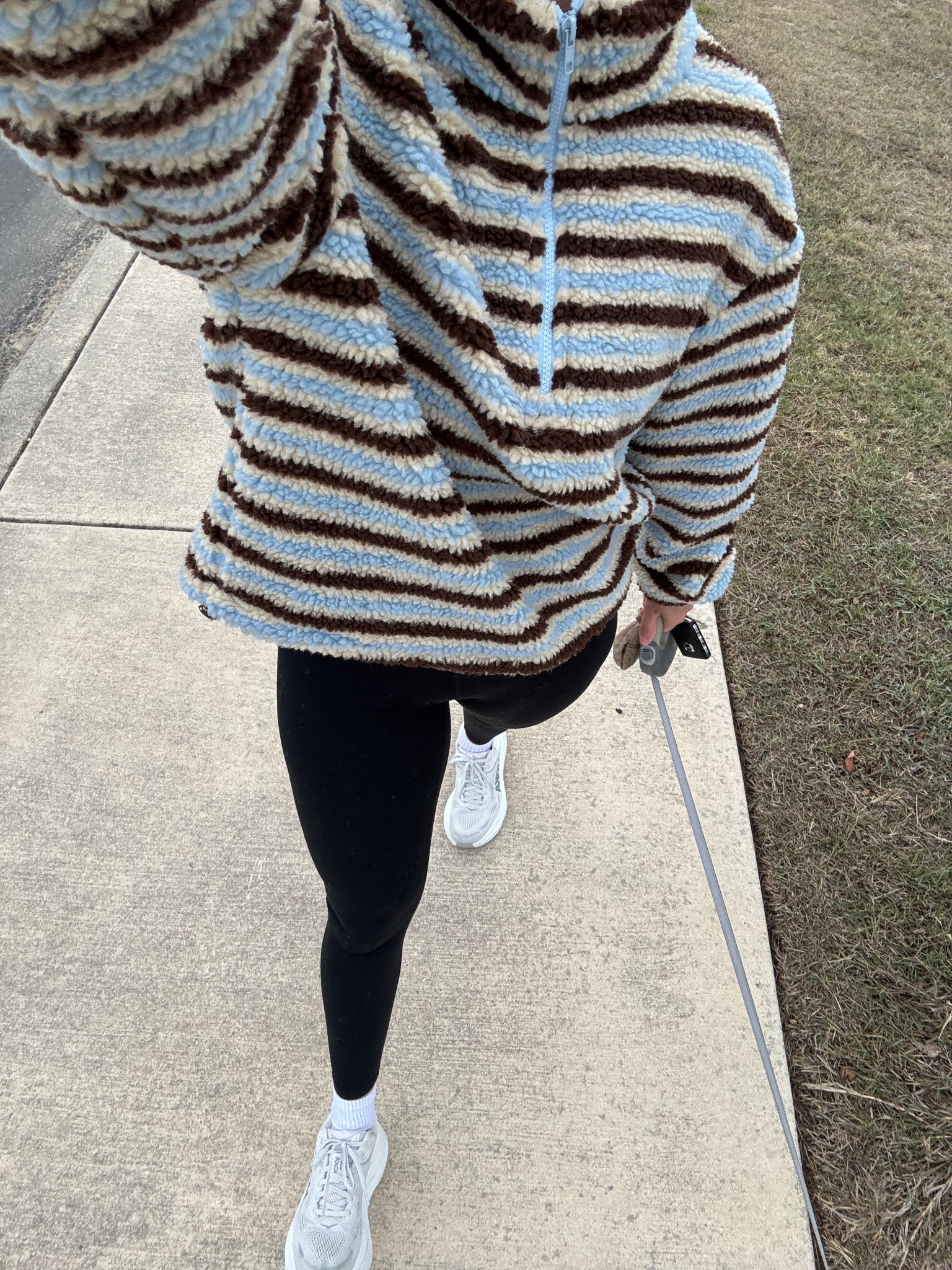 Fleece sise M 

#LTKootd #LTKgrwm #LTKHoliday