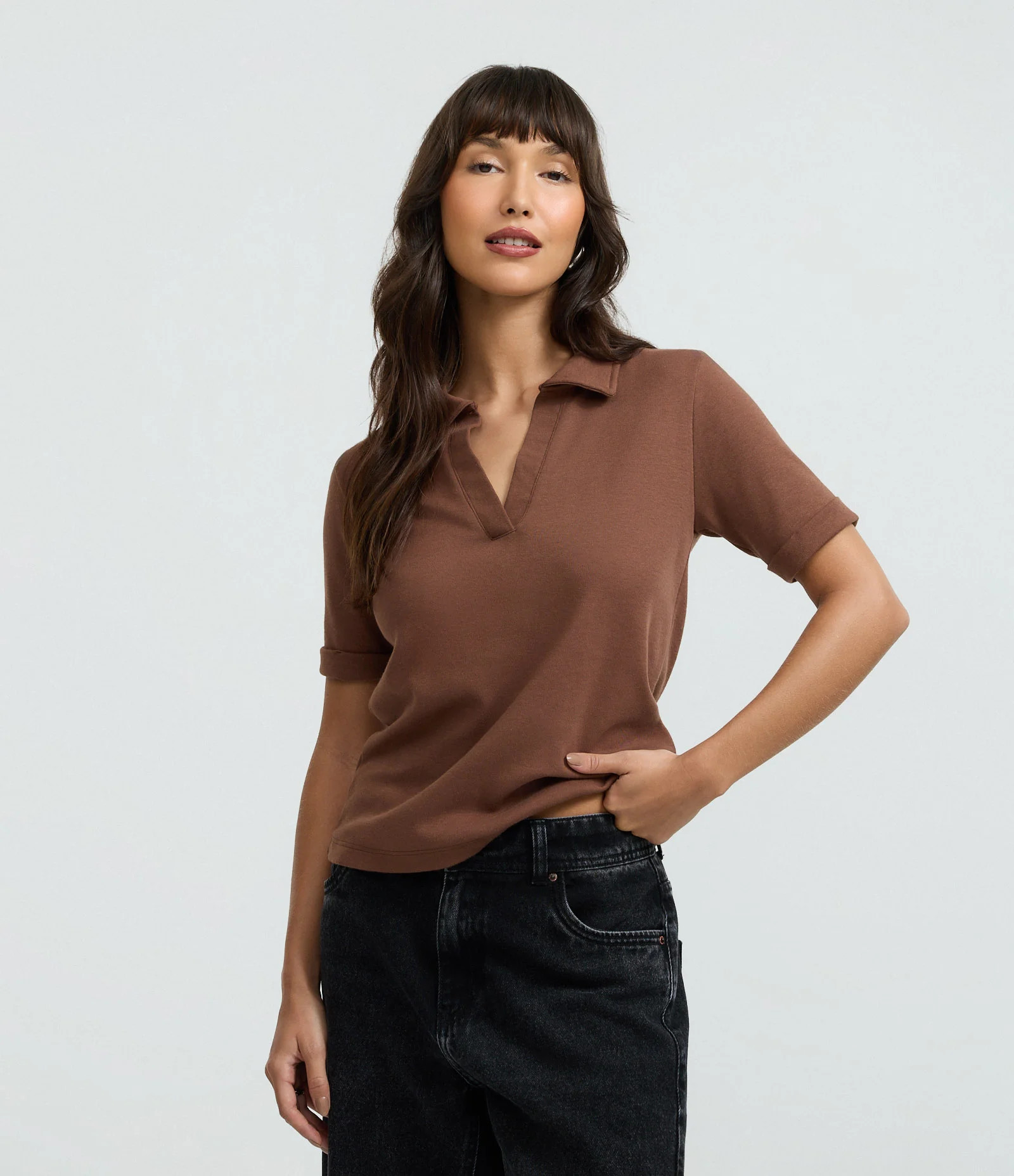 Blusa Polo em Suede com Gola Aberta Marrom - Lojas Renner | Renner (BR)