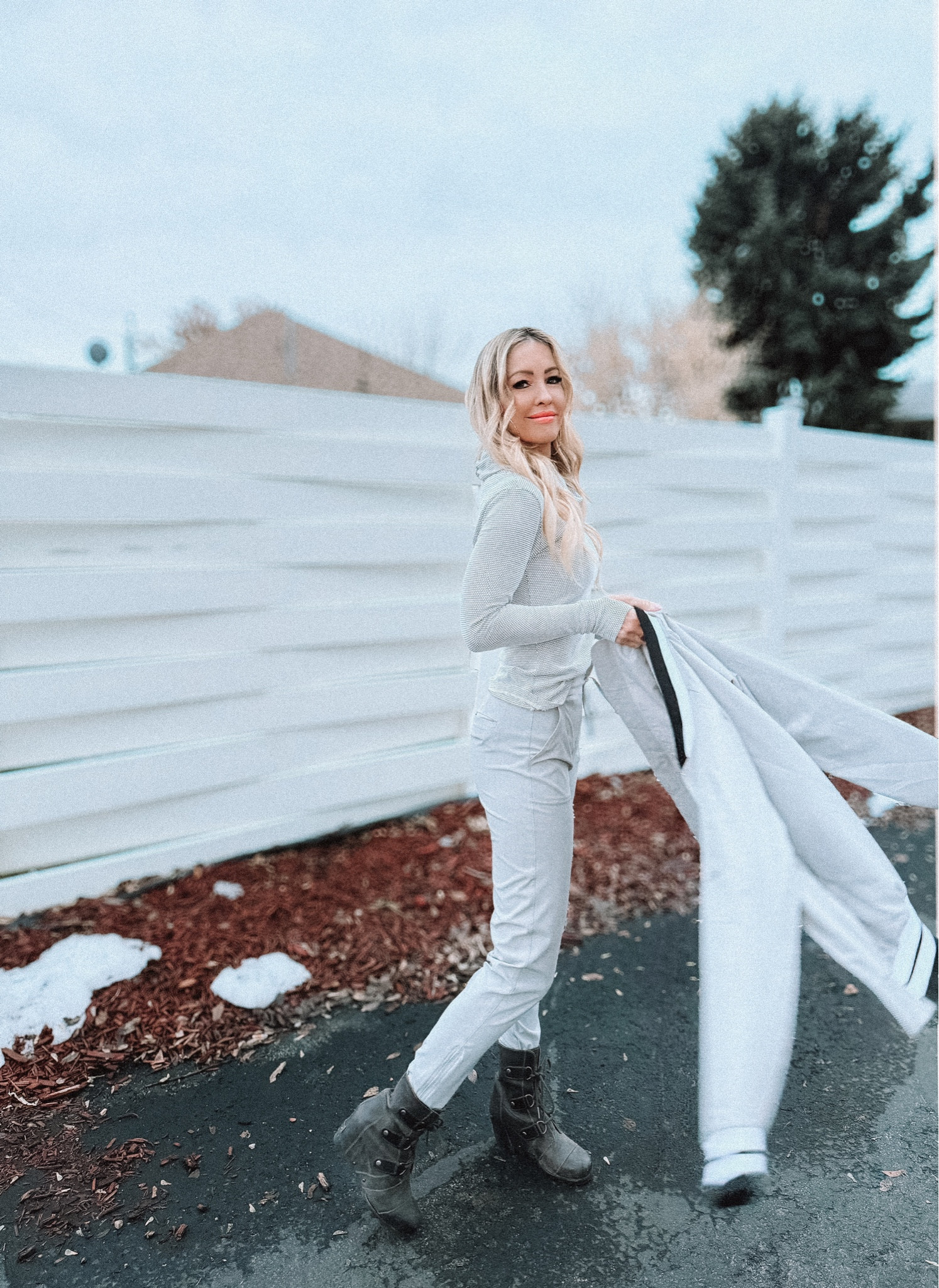 My favorite trio : jettsetters, honeycomb cowl neck top & bomber jacket! ♥️
•
Shop link 🔗 |👇🏼
•
https://links.albionfit.com/iluvfitness0yi
•
#AlbionAffiliate #AlbionFit #Albion #TakeUsWithYou #style

#LTKtravel #LTKstyletip #LTKworkwear