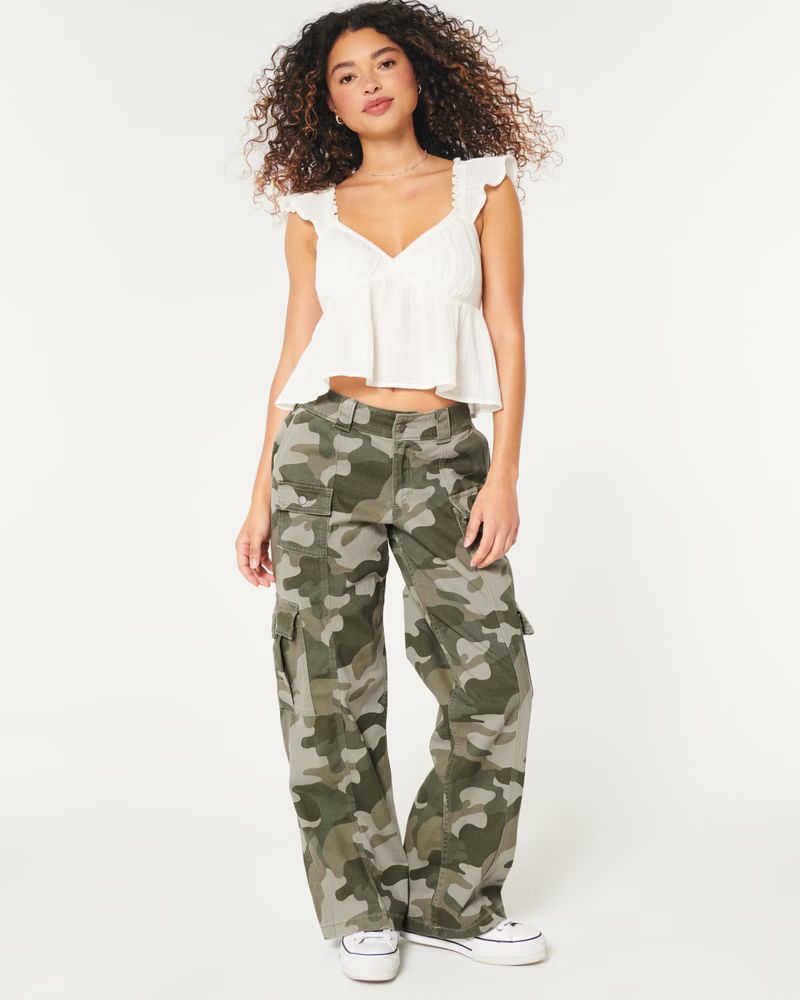 Low-Rise Camo 4-Pocket Cargo Baggy Pants | Hollister (US)