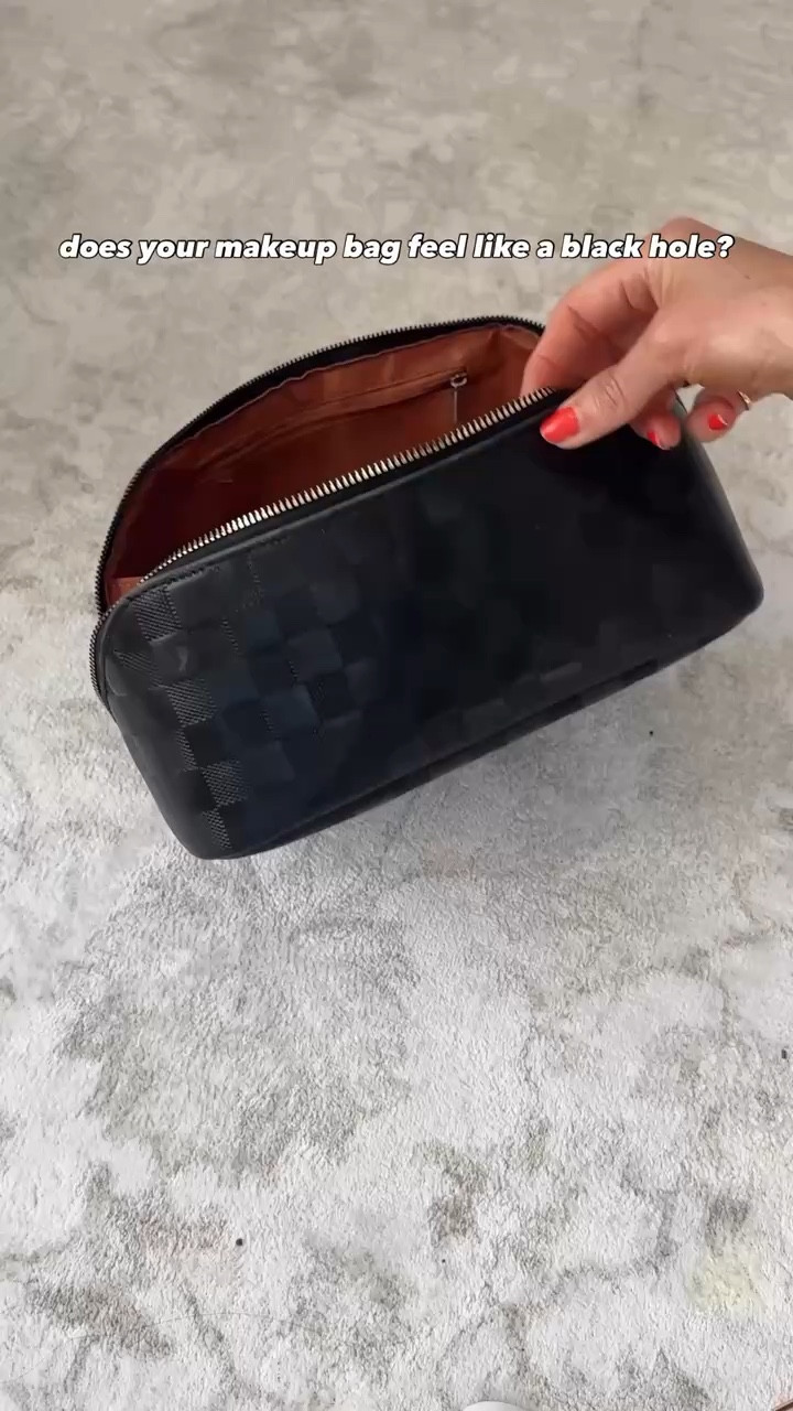 Does your makeup bag feel like a black hole? If so you’ll love this one!! 🙌🏼 linking all of my makeup products below as well xx 
StylinByAylin, Aylin #amazon #nordstrom #makeup

#LTKBeauty #LTKmorningroutine #LTKgrwm