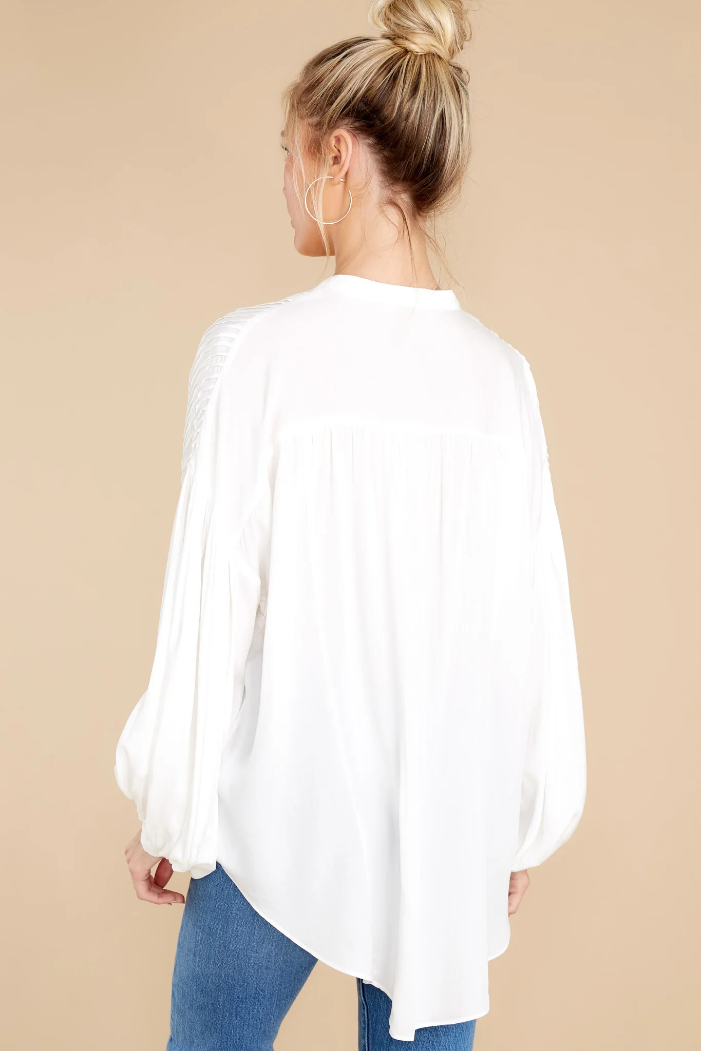 Irreplaceable Feeling White Top | Red Dress 