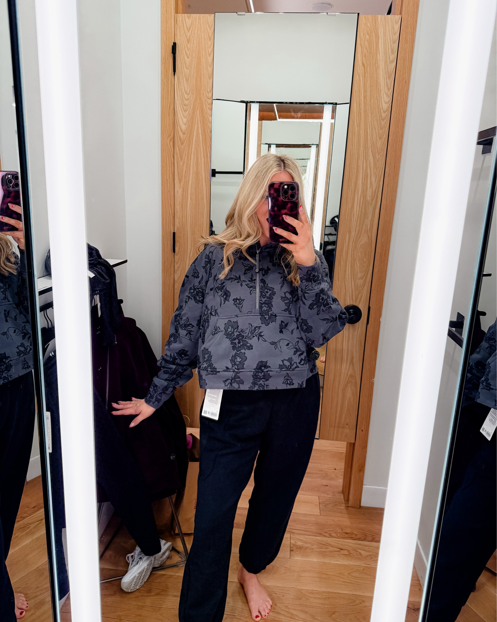 This new print is so pretty! Grabbed it for myself 🖤

#LTKootd #LTKActive