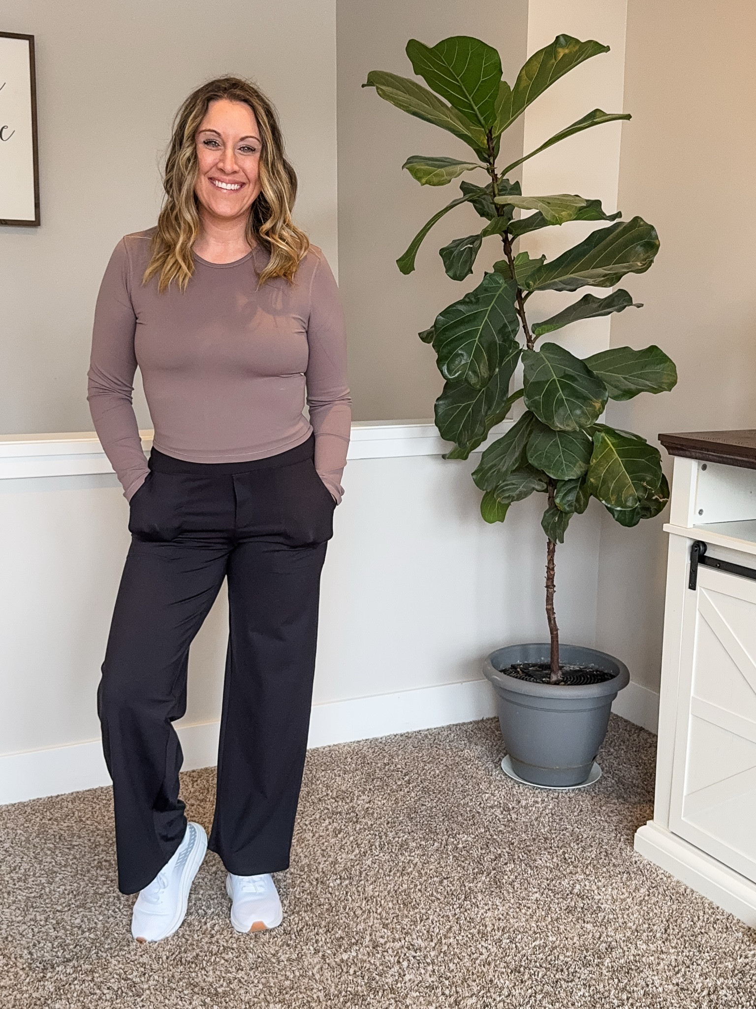 The comfiest athletic set! 


#LTKSeasonal #LTKFindsUnder50 #LTKSaleAlert