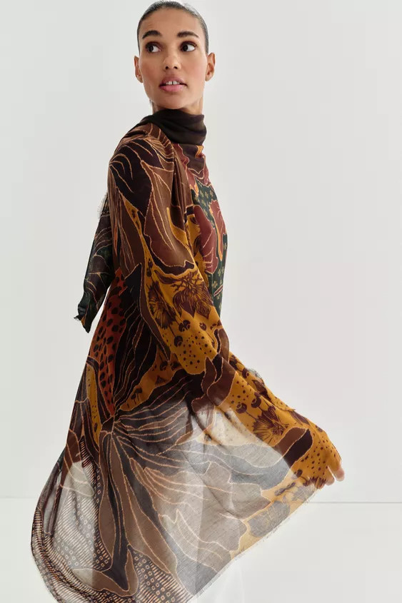 FLORAL PRINT MODAL SILK SCARF | Zara US