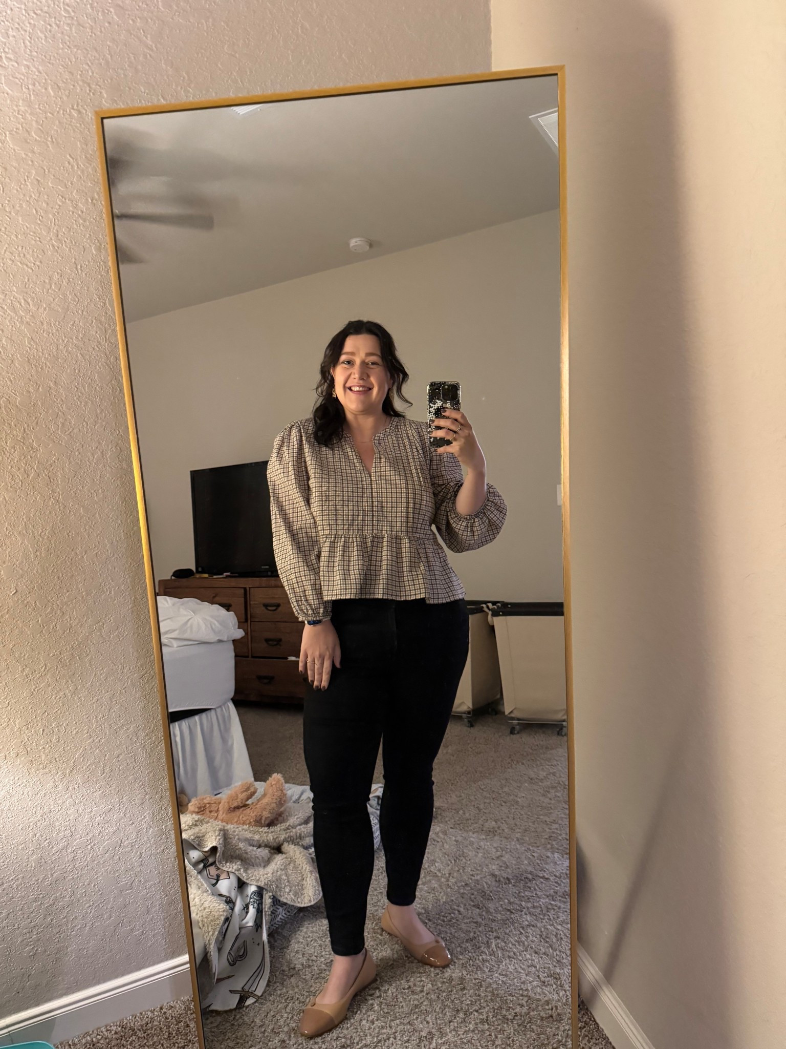 Easy, yet put together work attire. Loving this blouse from Loft. They have the best workwear  

#LTKStyleTip #LTKWorkwear #LTKMidsize