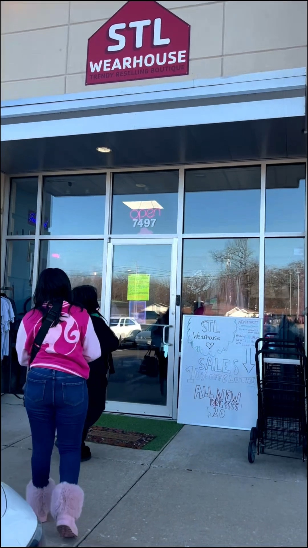 Checking out a new thrifting gem this weekend — **STL Wearhouse** in St. Peters, MO! 💕  

Loved the variety of ladies’ clothing and accessories, and I was especially happy to see plenty of **curvy girl options** on the racks. Perfect way to spend the weekend supporting local and finding a few new favorites. ✨🛍️  


#LTKvlog #LTKPlusSize #LTKSaleAlert